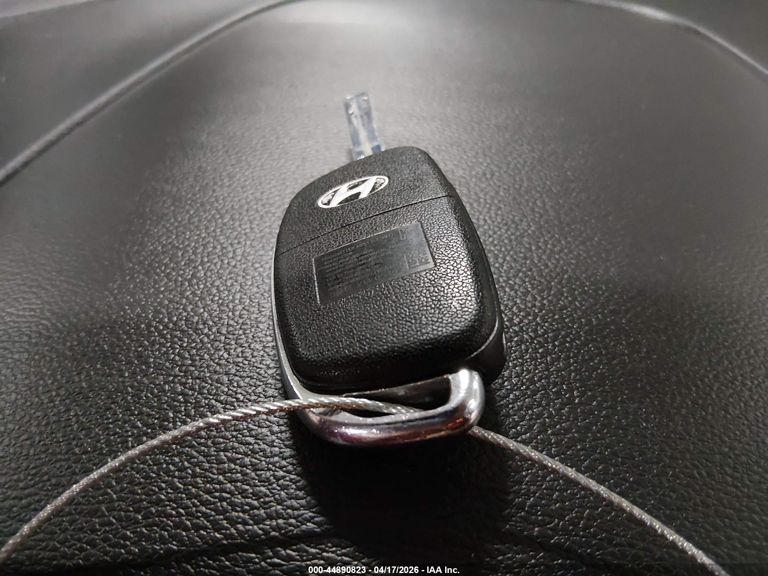 HYUNDAI SONATA image 11