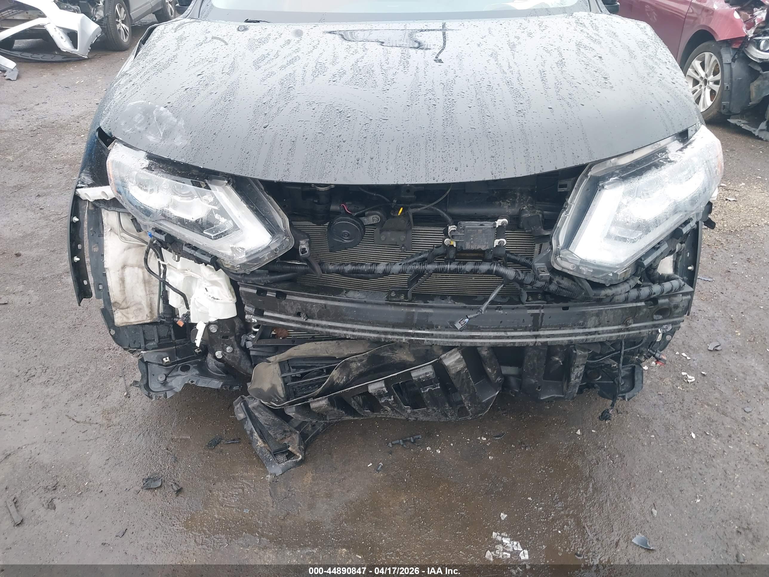NISSAN ROGUE image 6