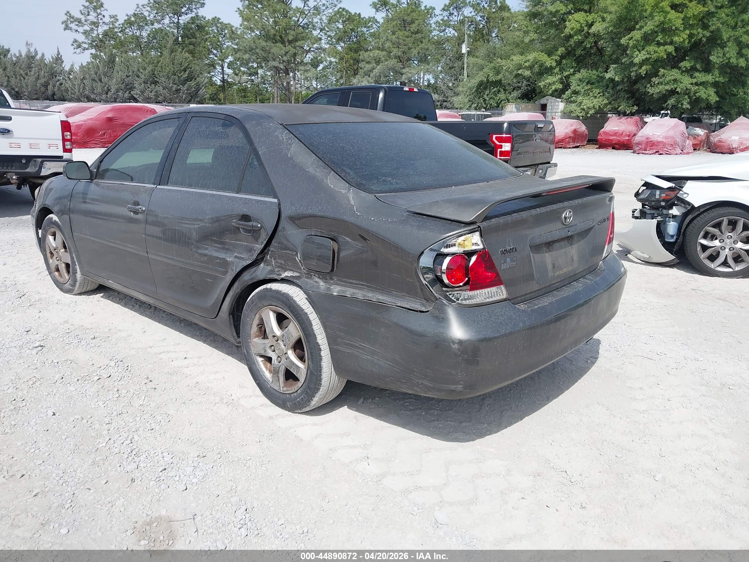 TOYOTA CAMRY image 3