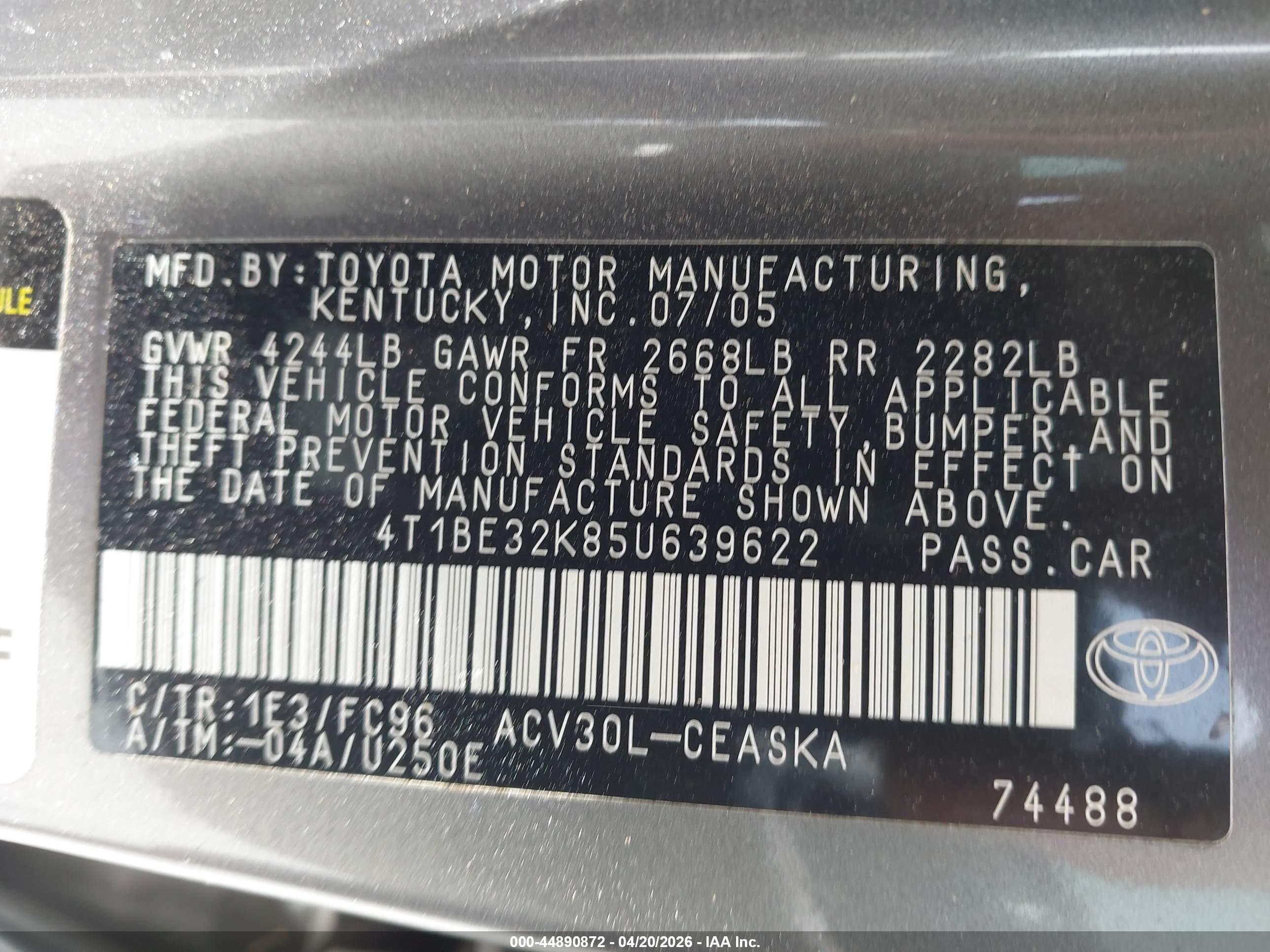 TOYOTA CAMRY image 9