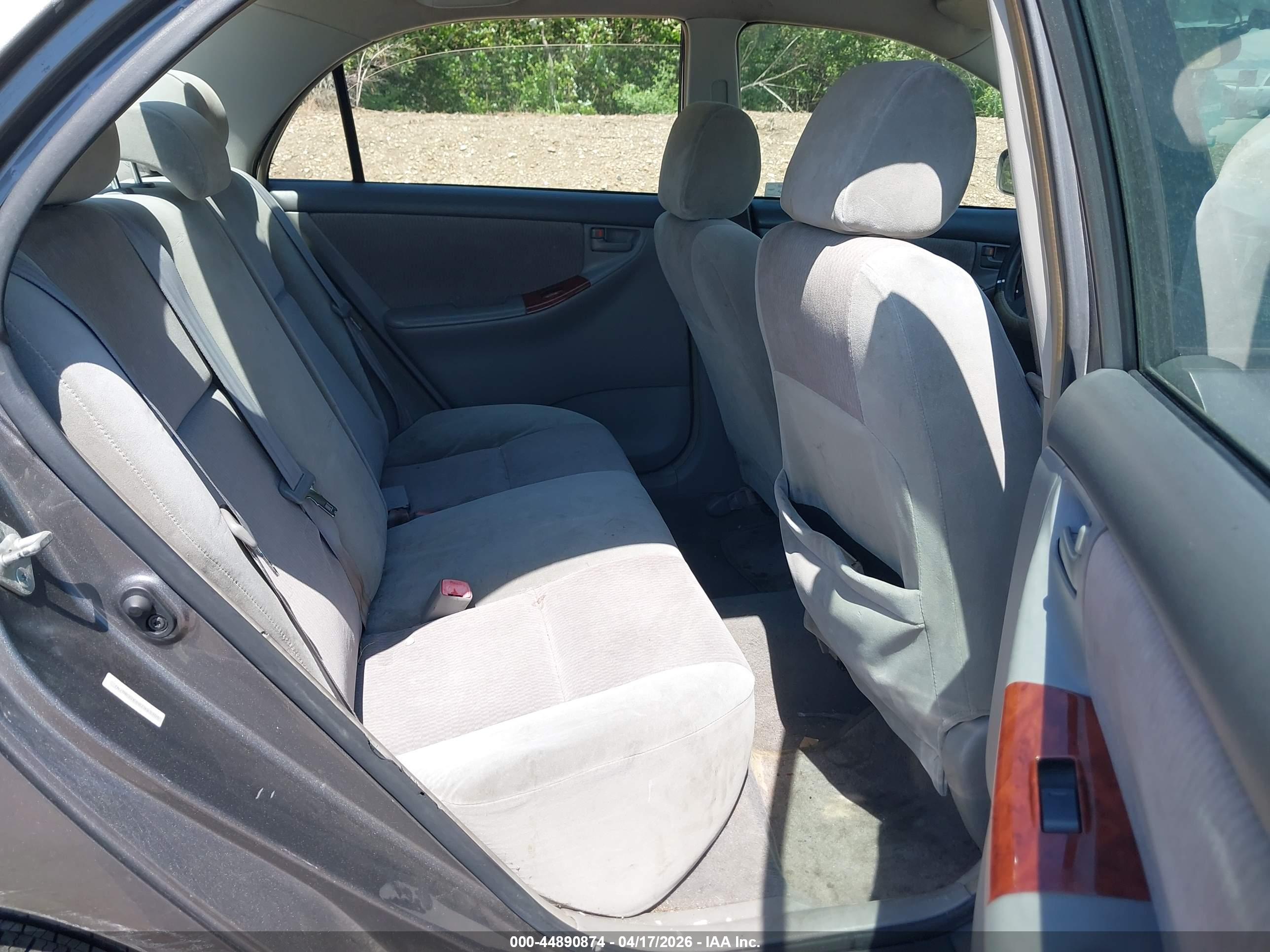 TOYOTA COROLLA image 8