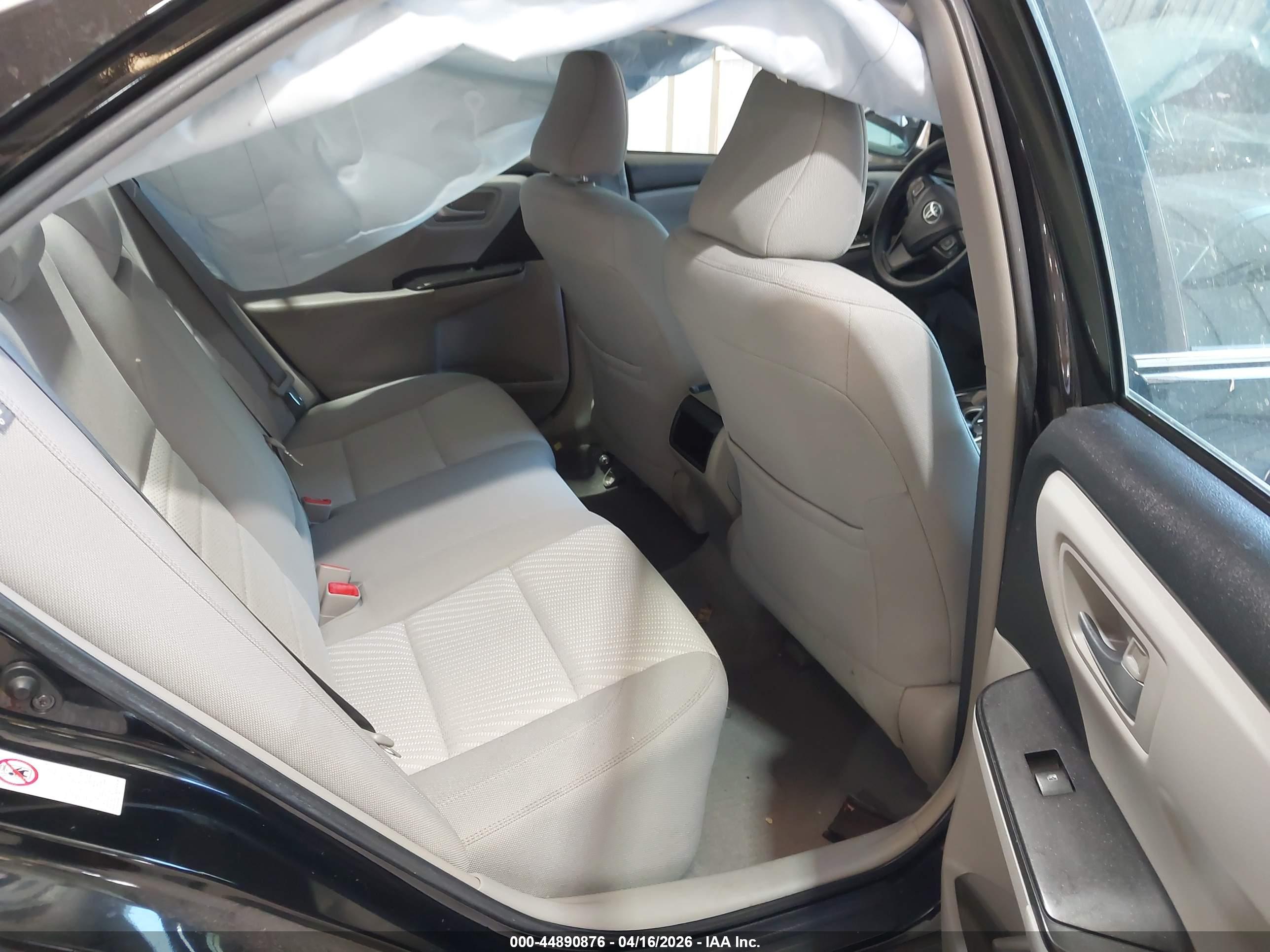 TOYOTA CAMRY image 8