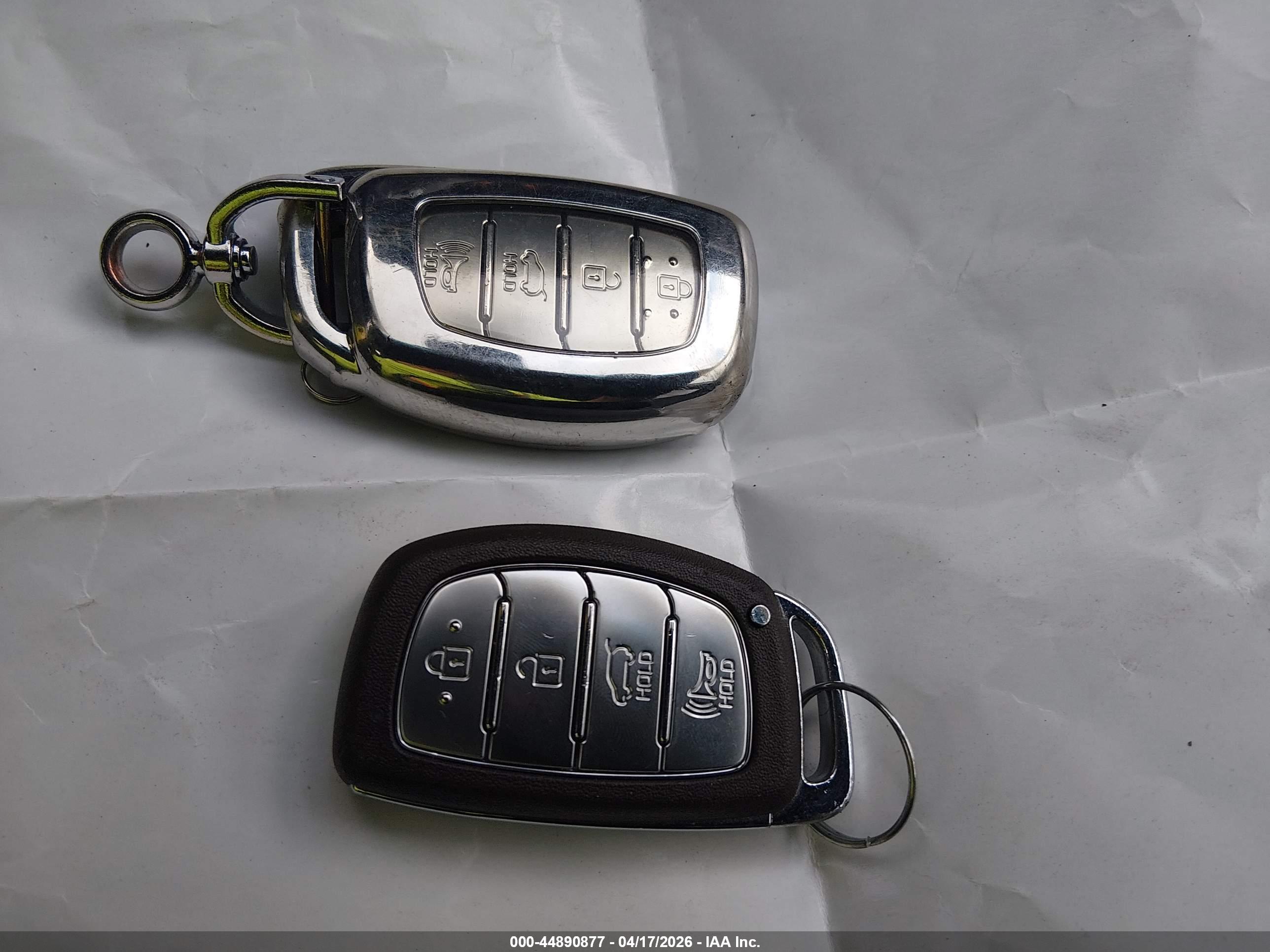 HYUNDAI TUCSON image 11