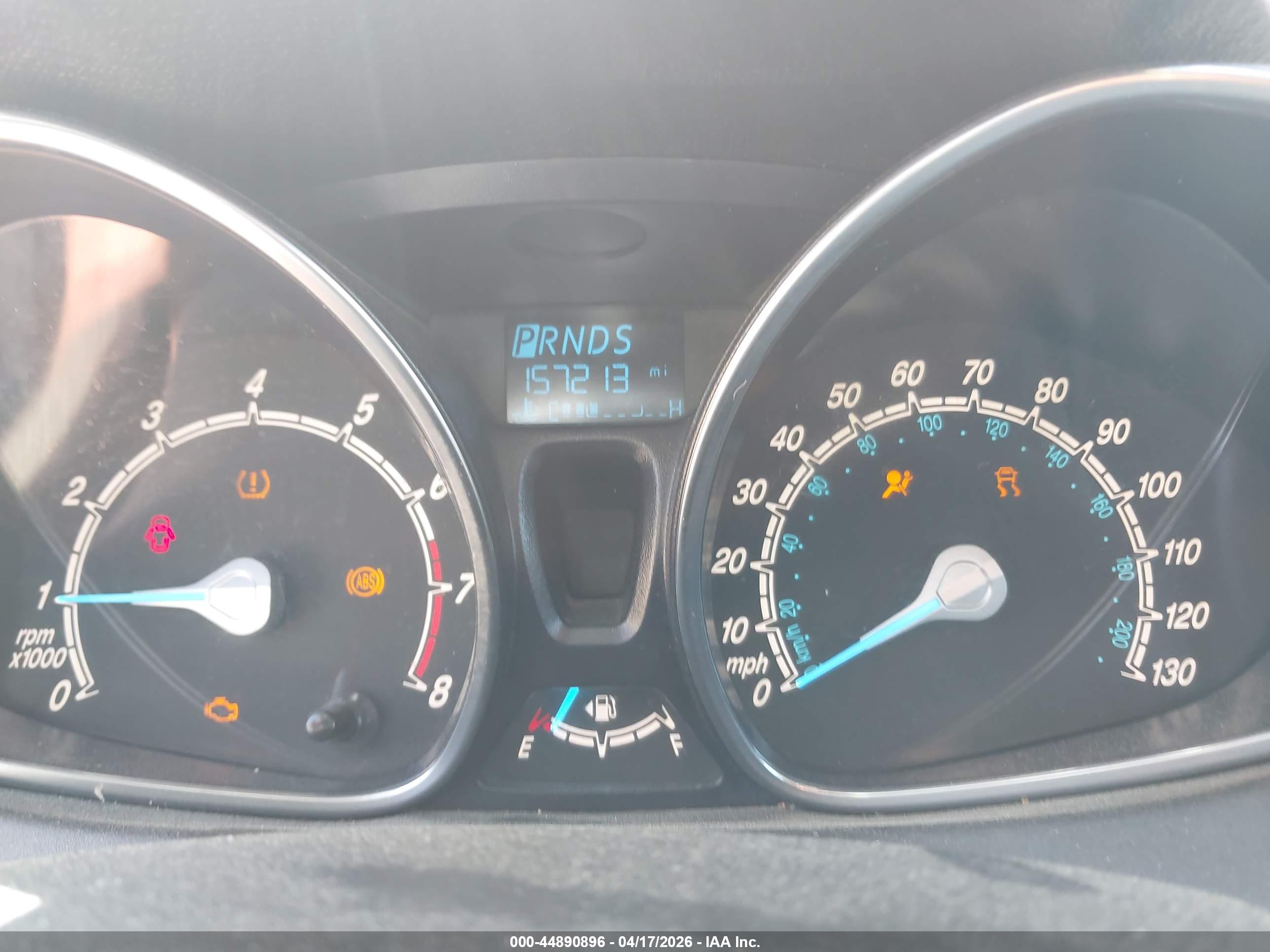 FORD FIESTA image 7