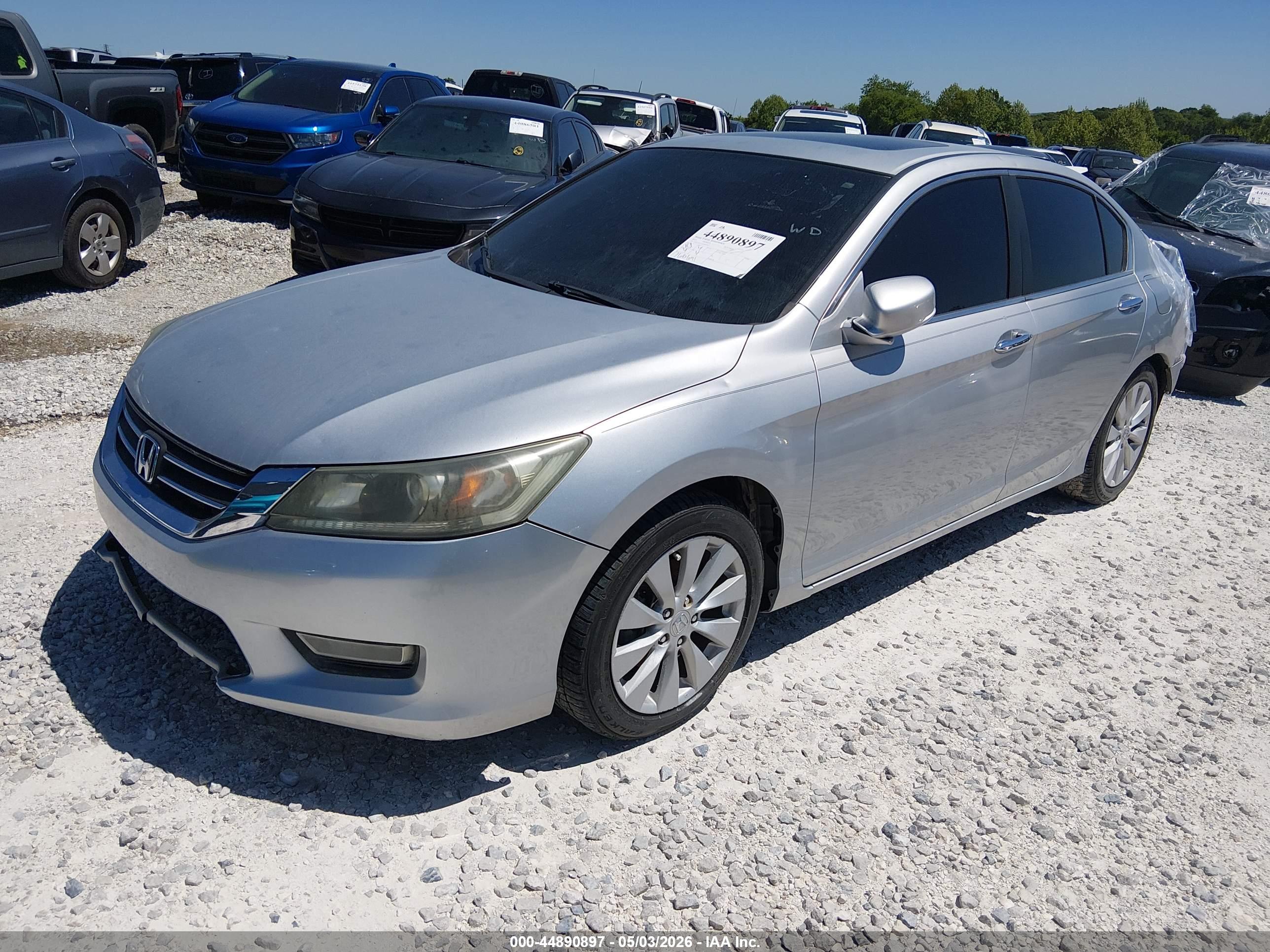 HONDA ACCORD image 2