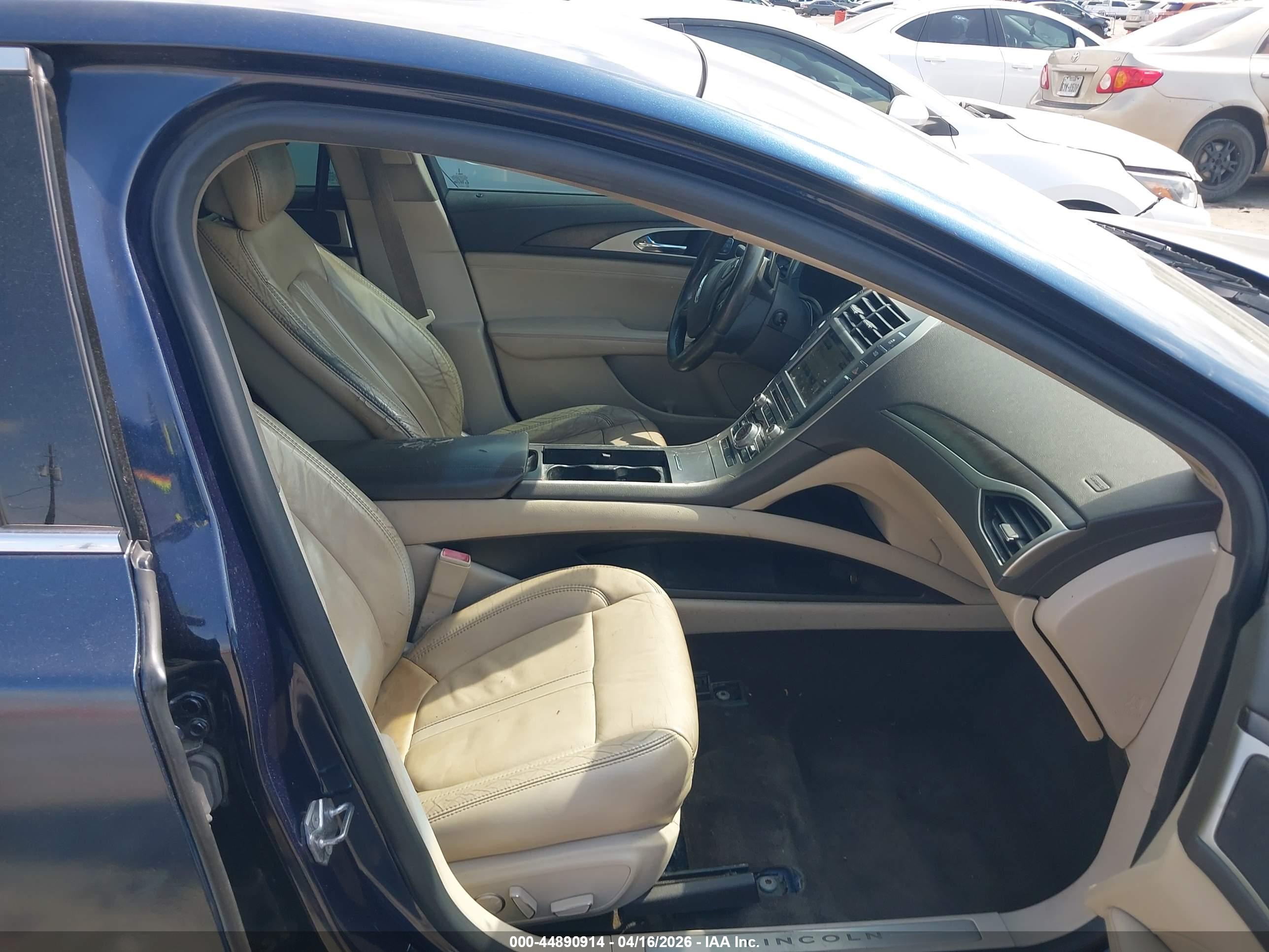 LINCOLN MKZ image 5