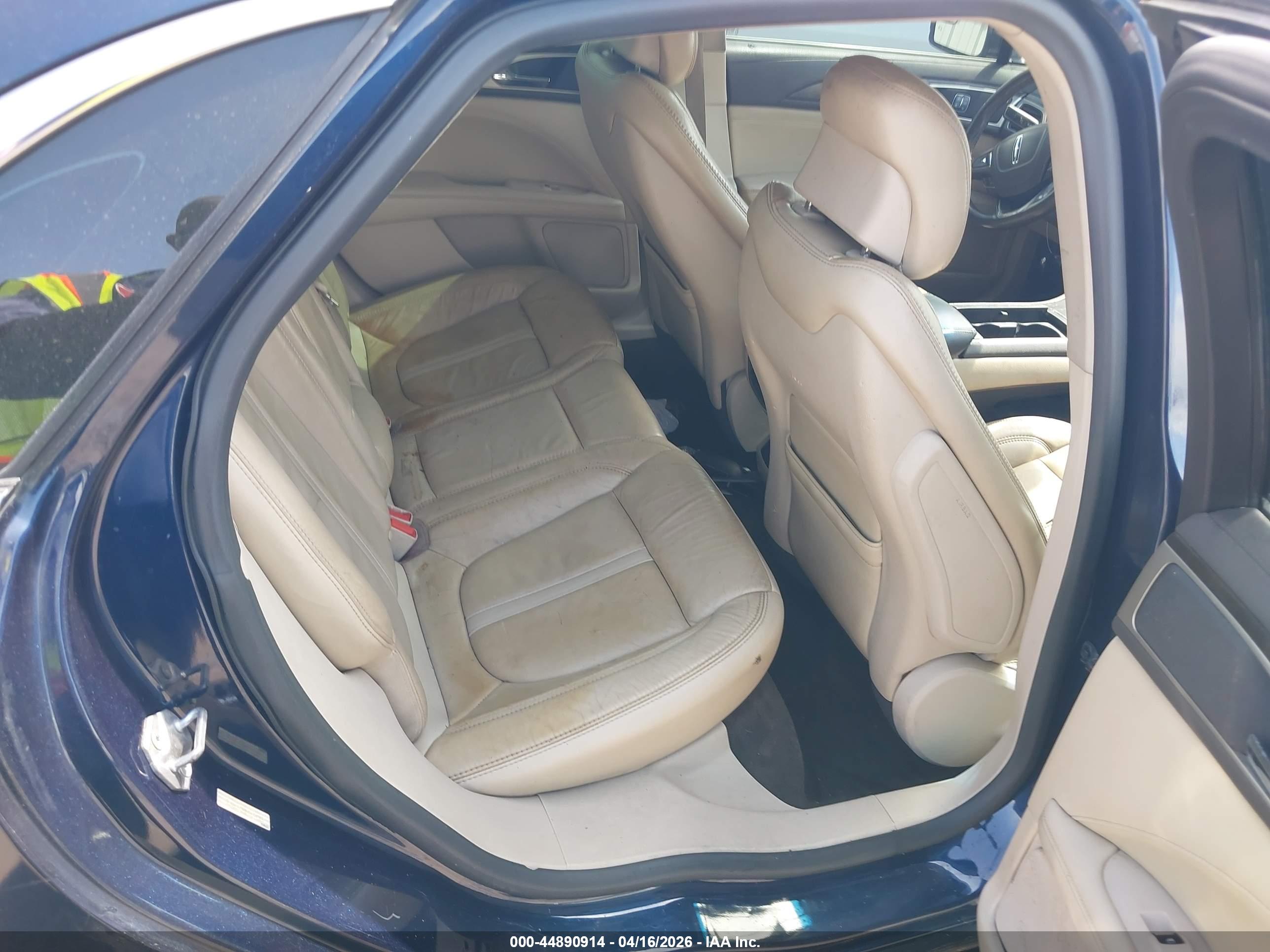 LINCOLN MKZ image 8