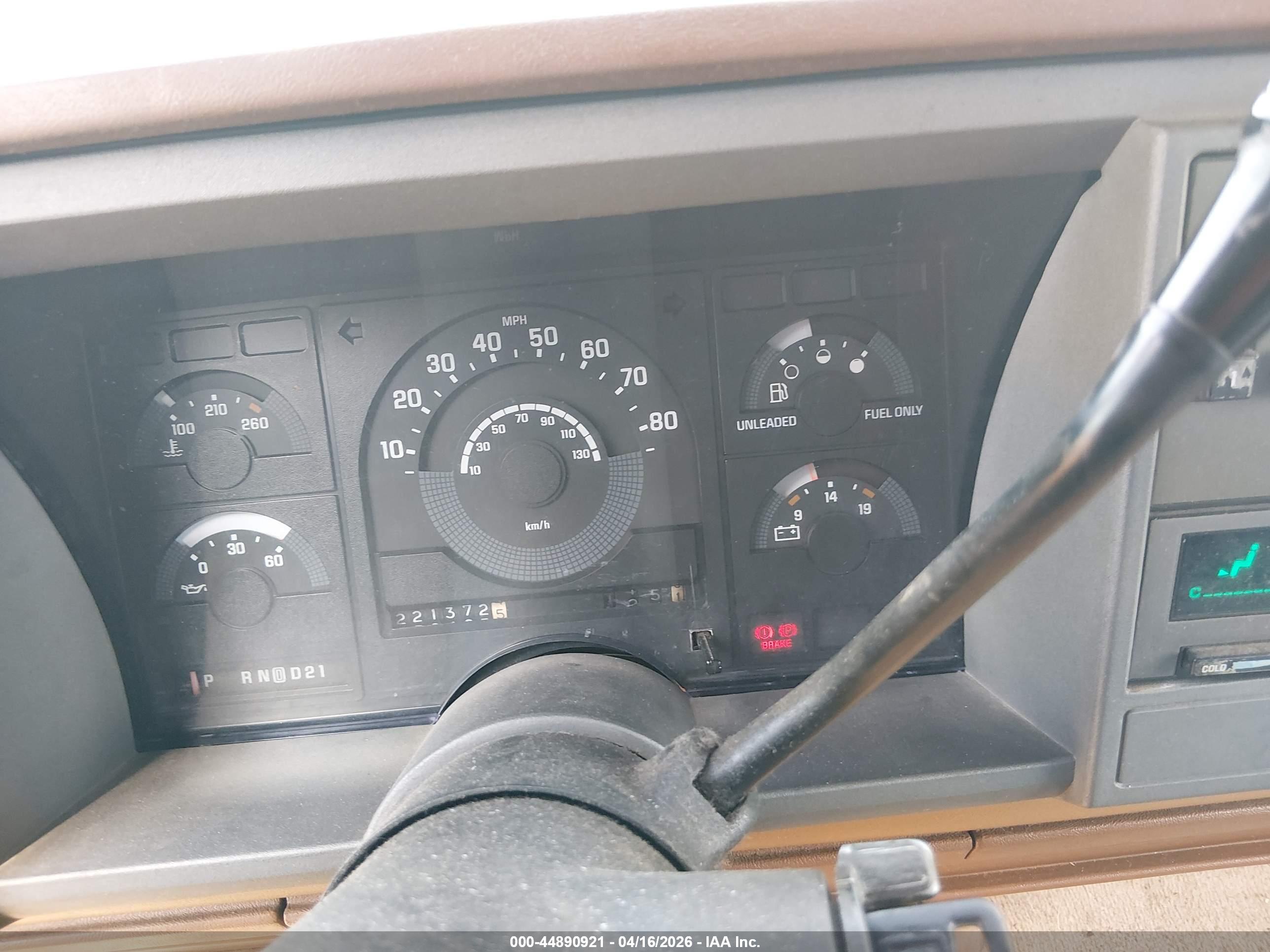 CHEVROLET GMT-400 image 7