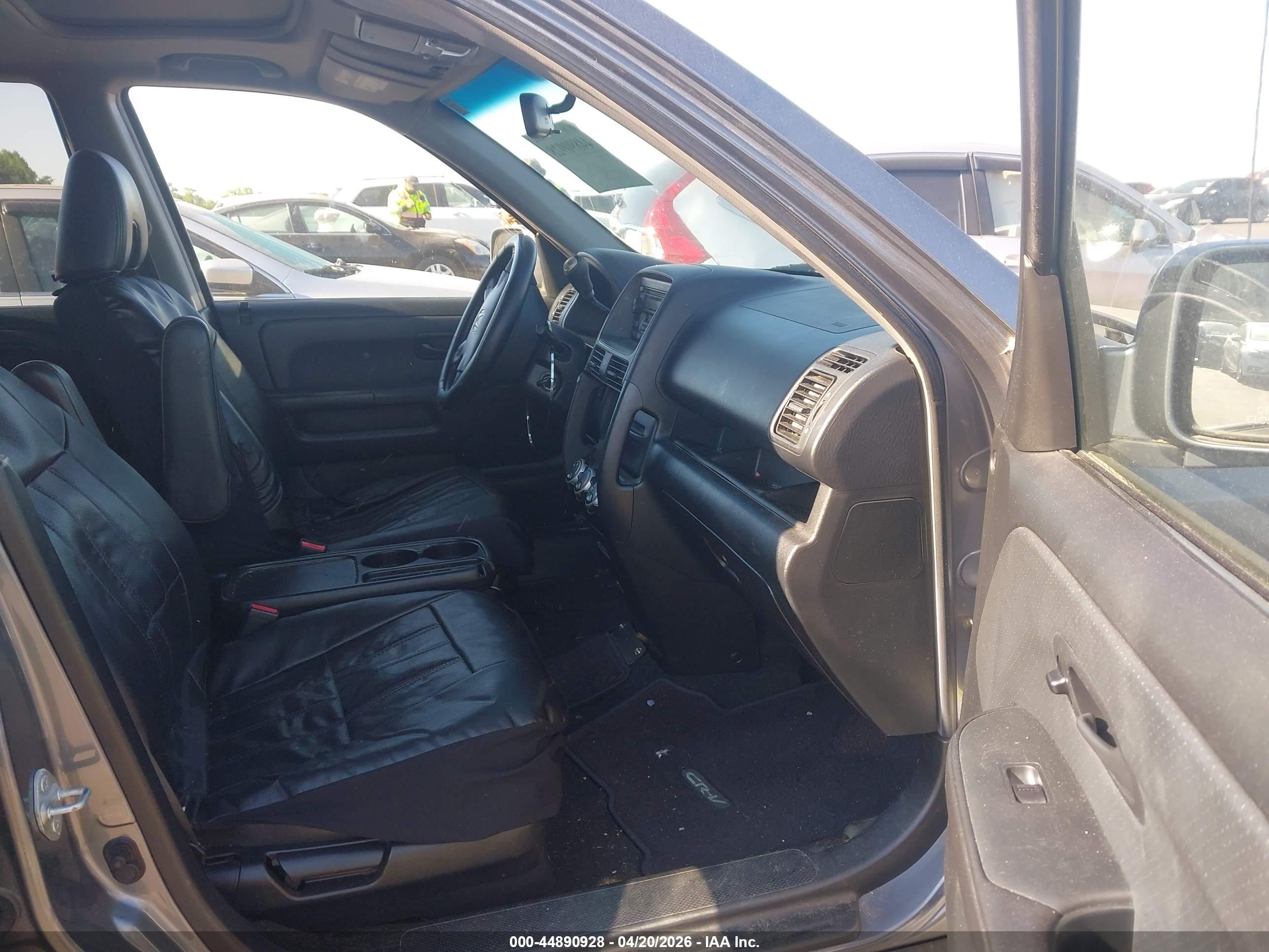 HONDA CR-V image 5