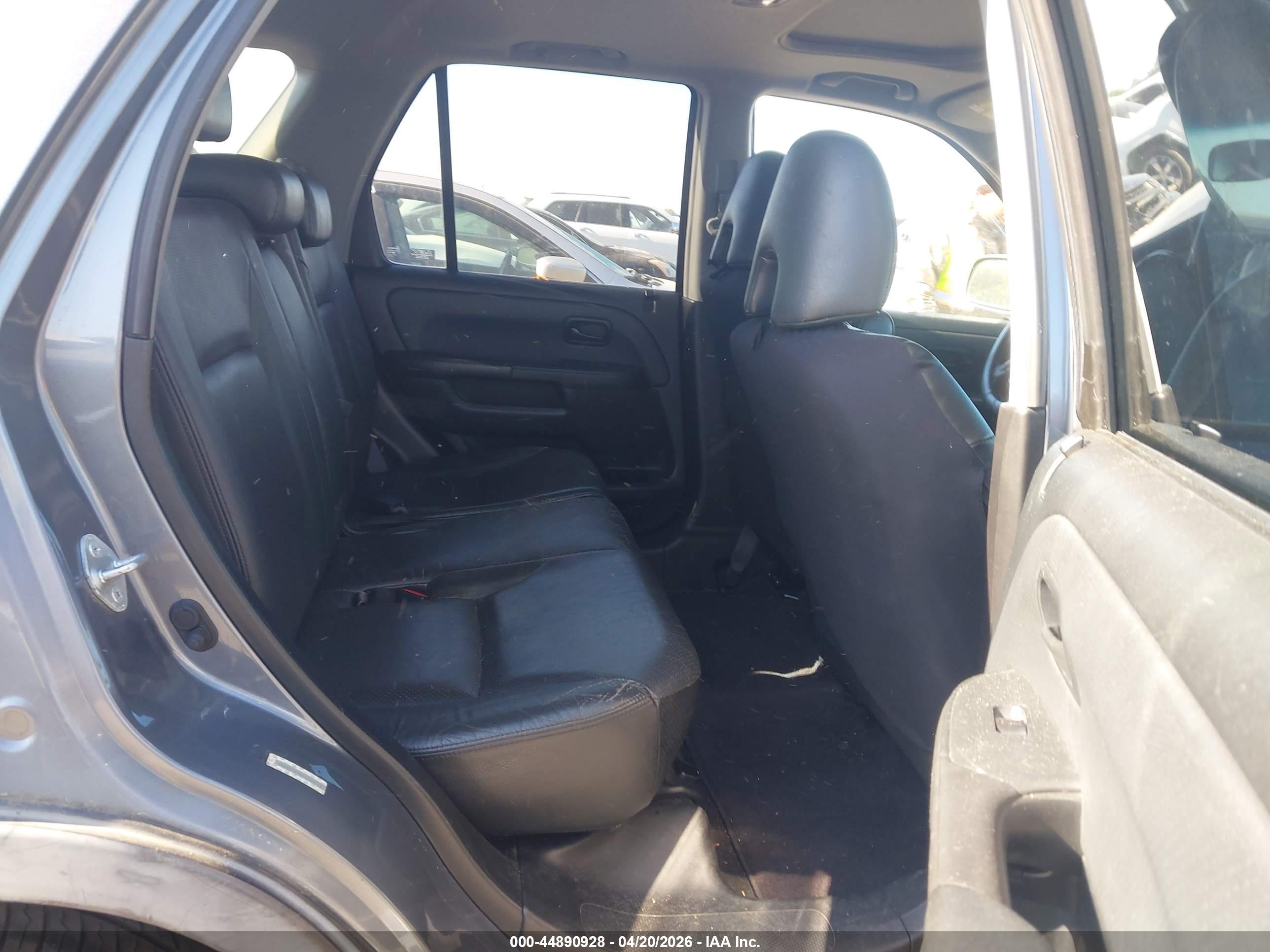 HONDA CR-V image 8