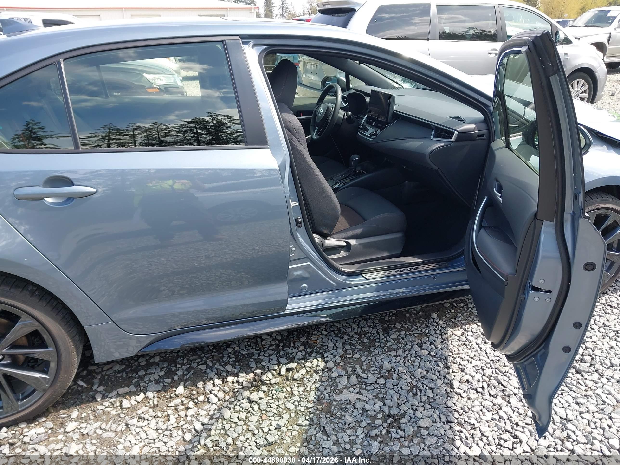 TOYOTA COROLLA image 5