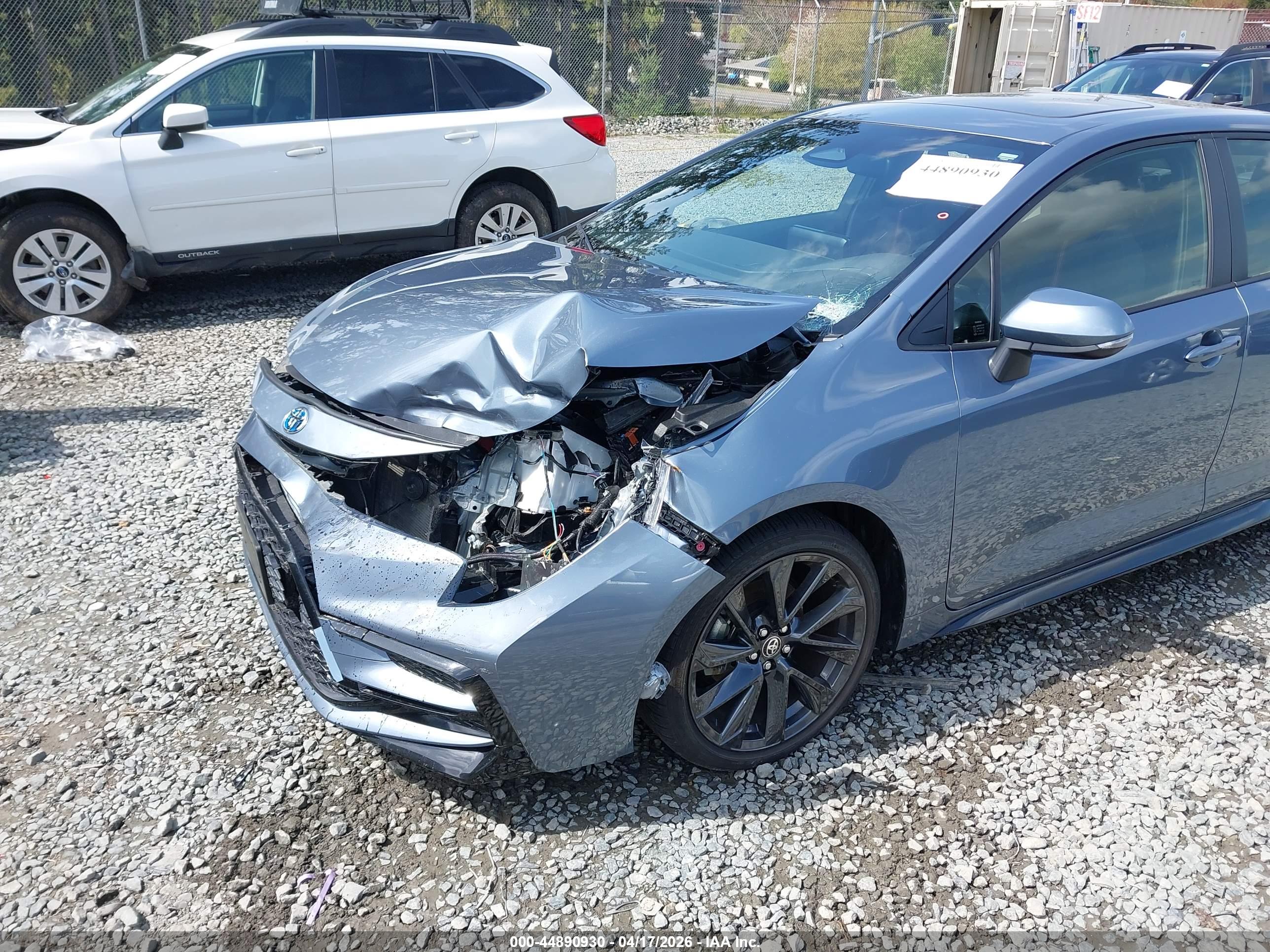 TOYOTA COROLLA image 6