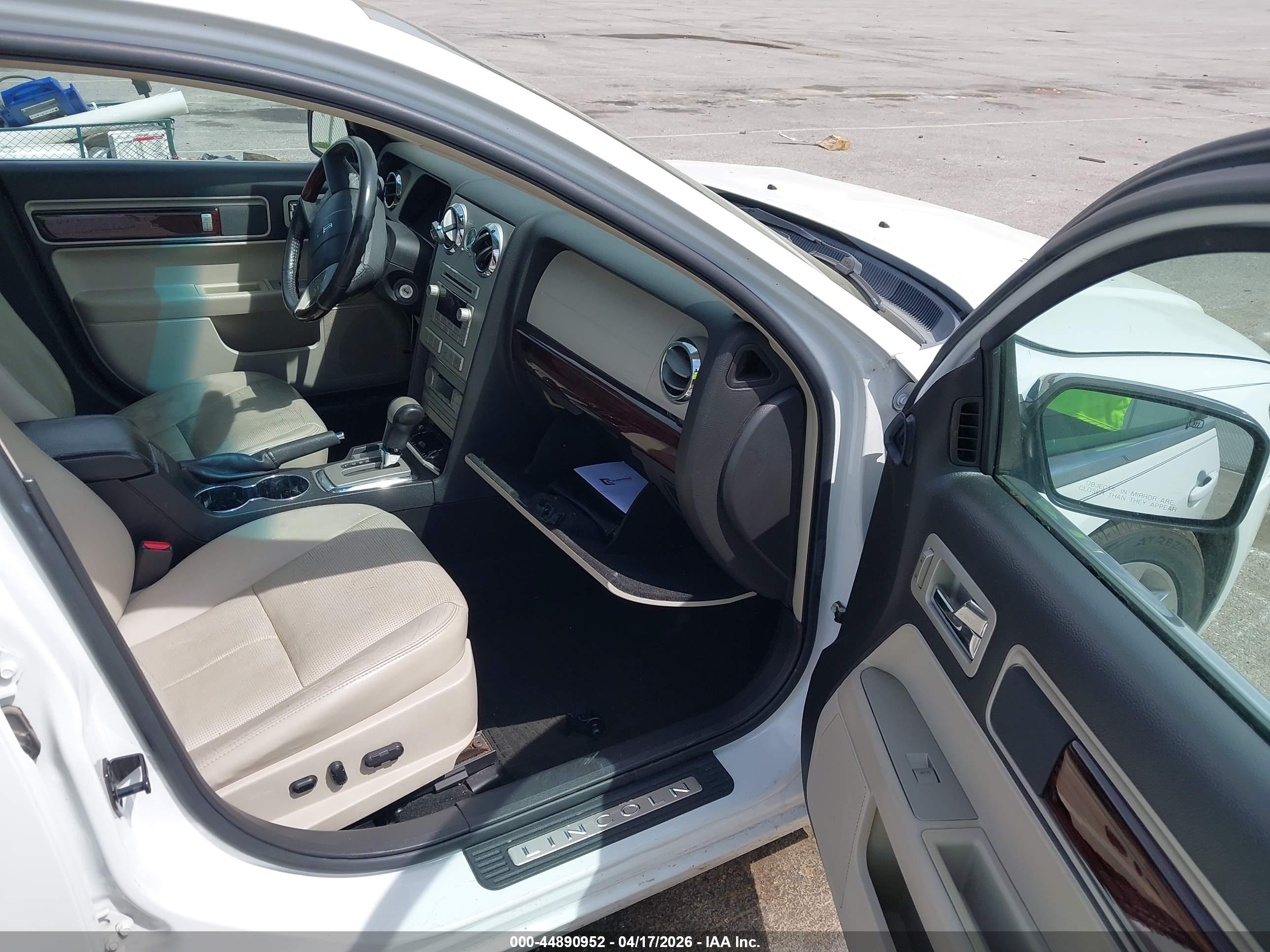 LINCOLN MKZ image 5