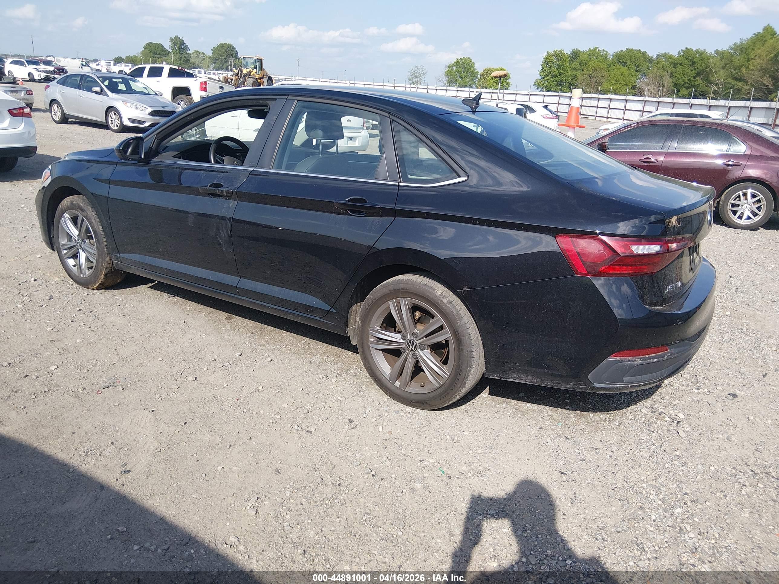 VOLKSWAGEN JETTA image 3