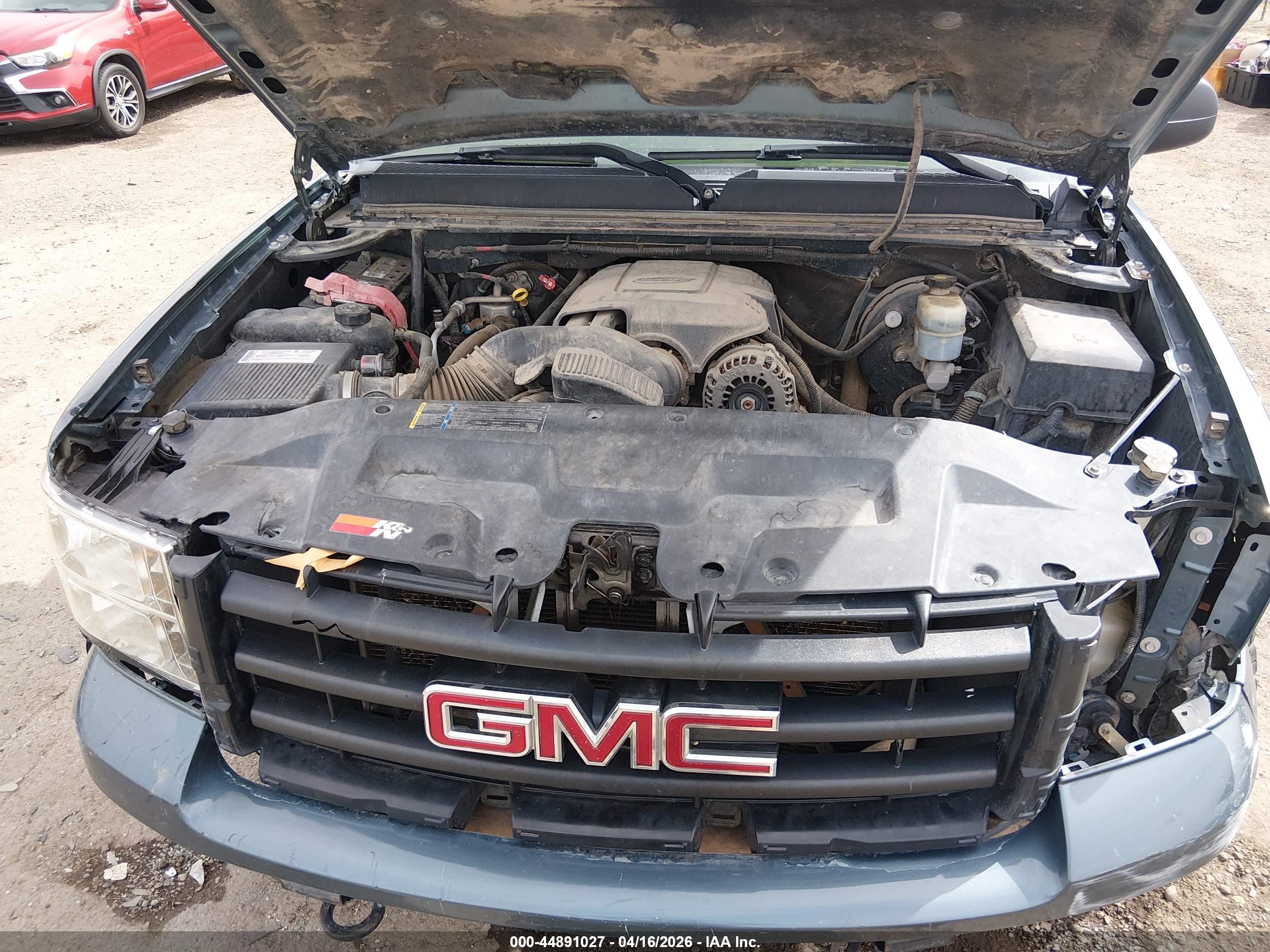 GMC SIERRA image 10