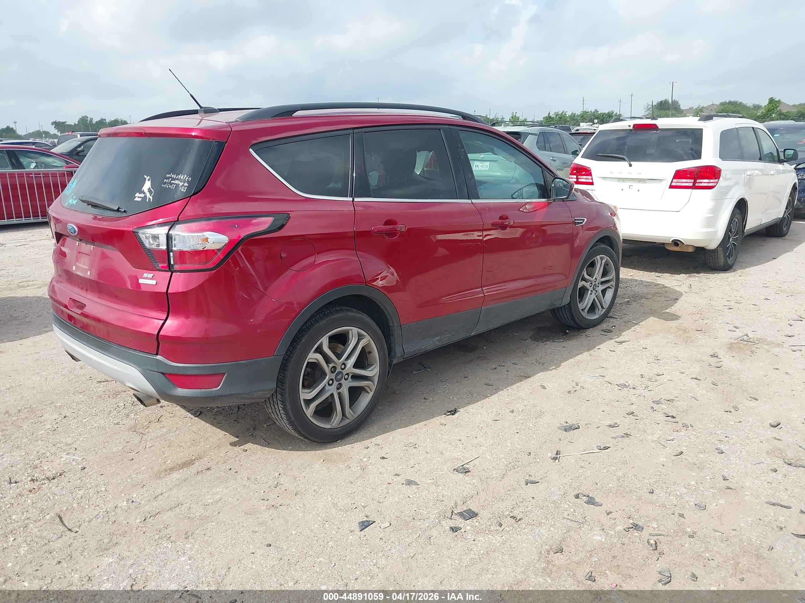 FORD ESCAPE image 4