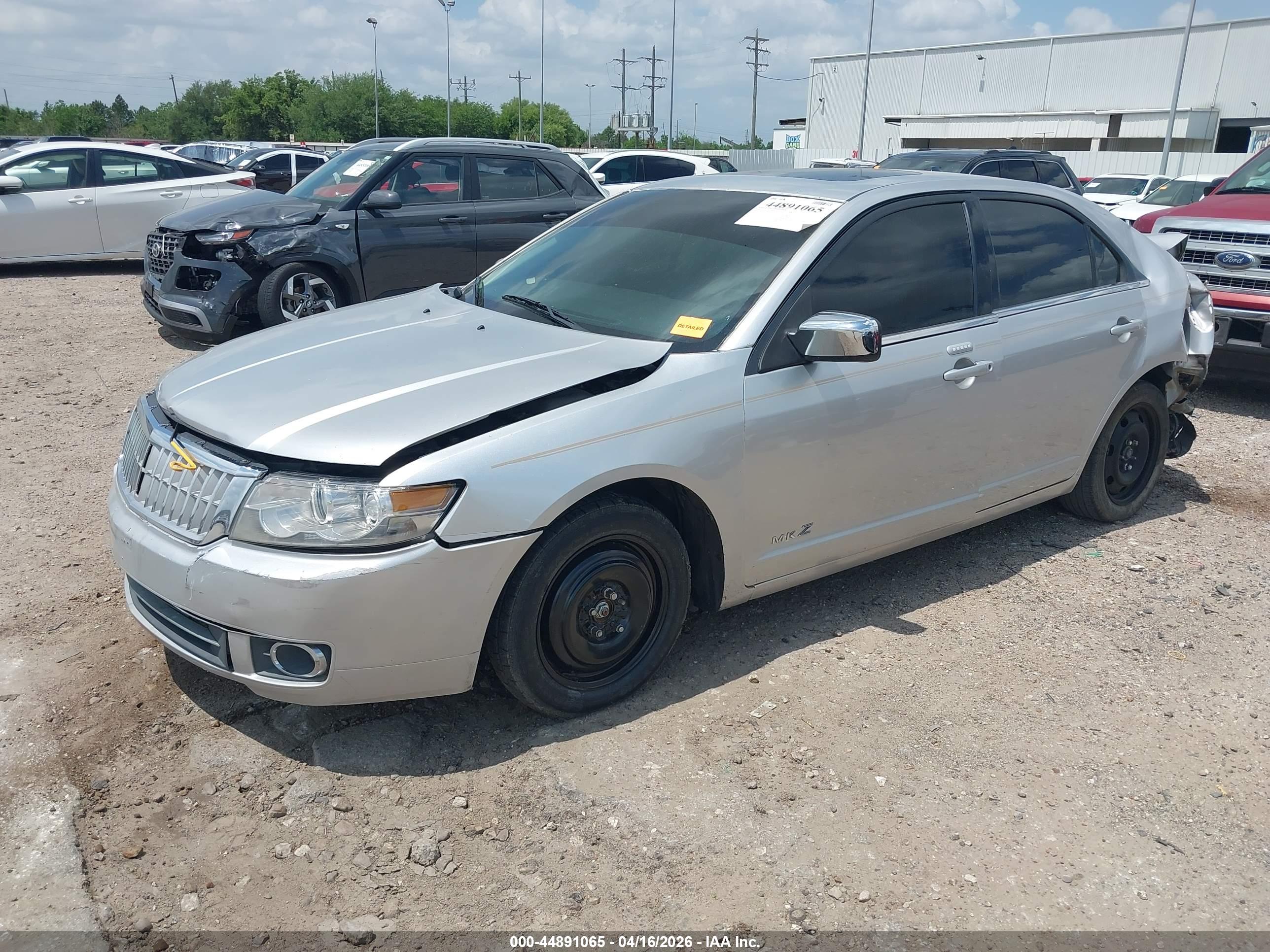 LINCOLN MKZ image 2