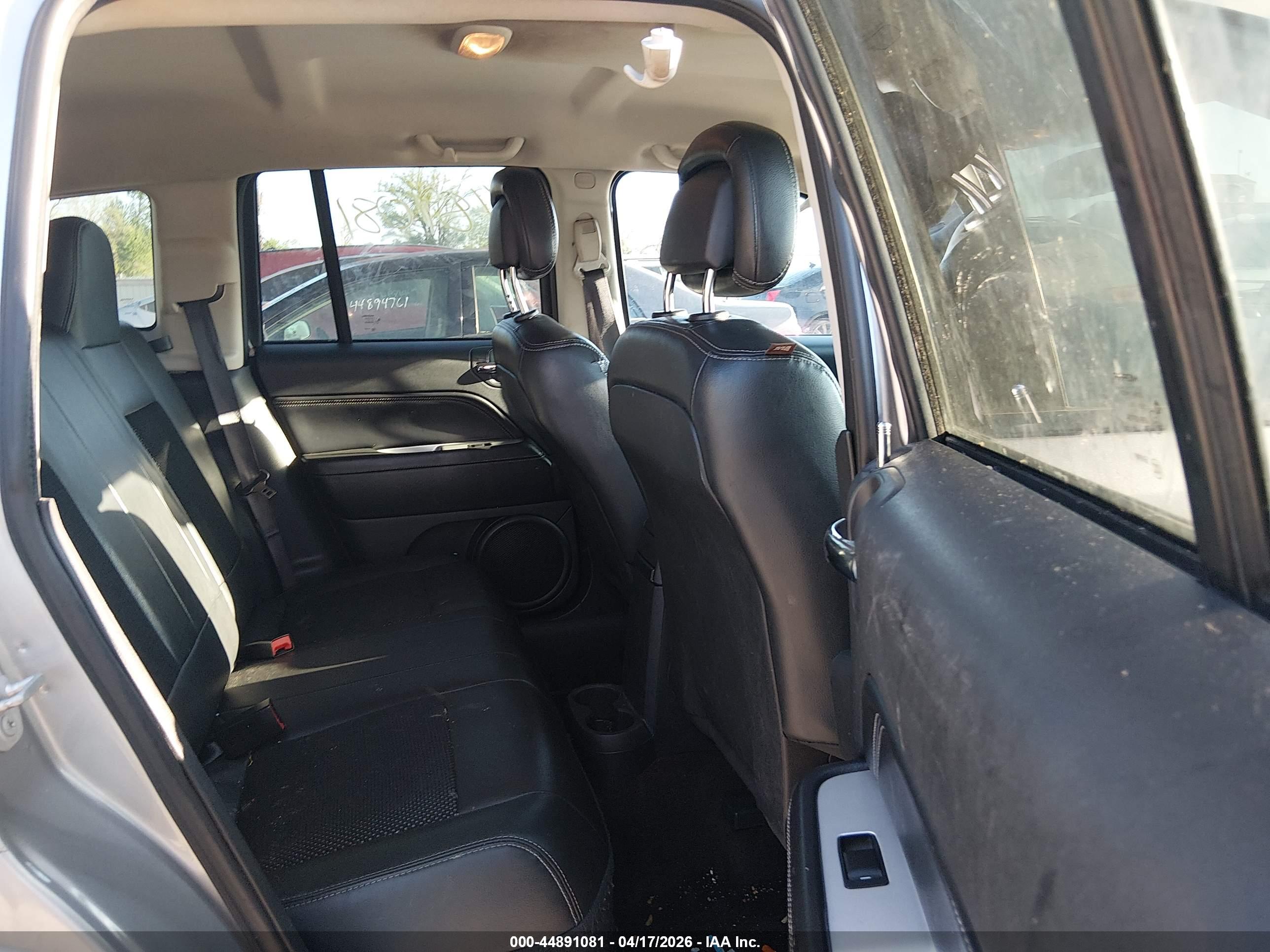 JEEP COMPASS image 8