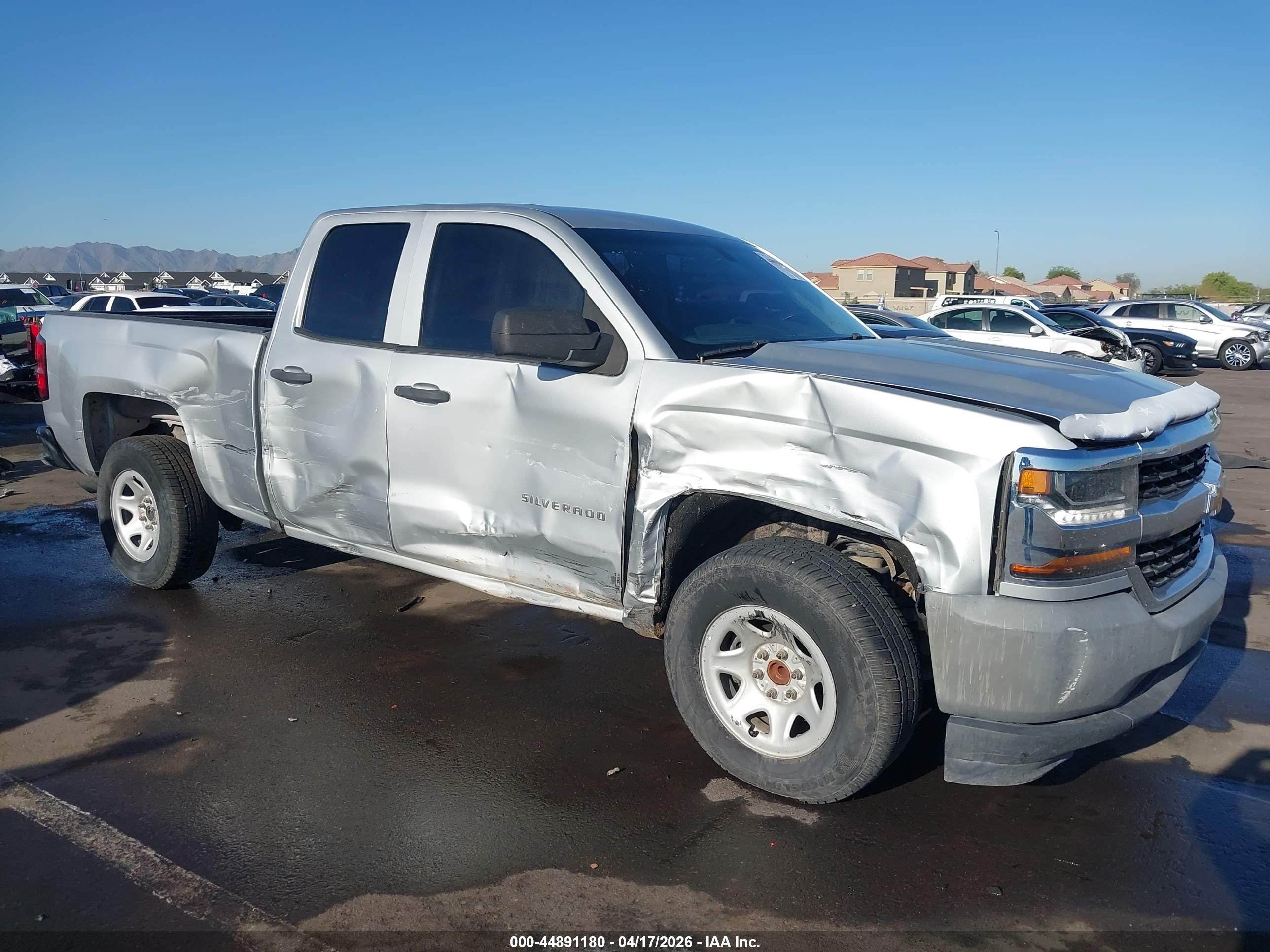 CHEVROLET SILVERADO image 6