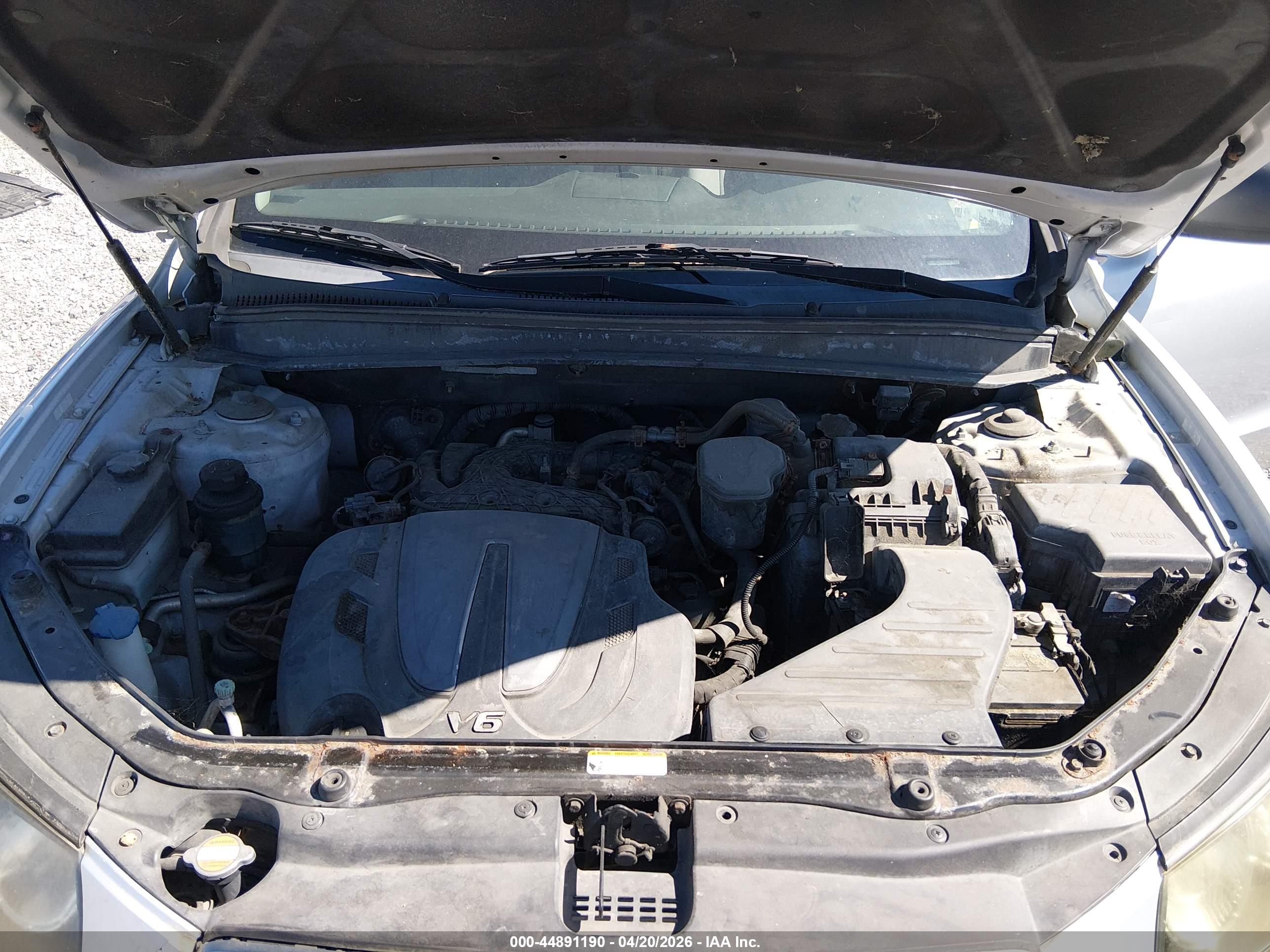 HYUNDAI SANTA image 10