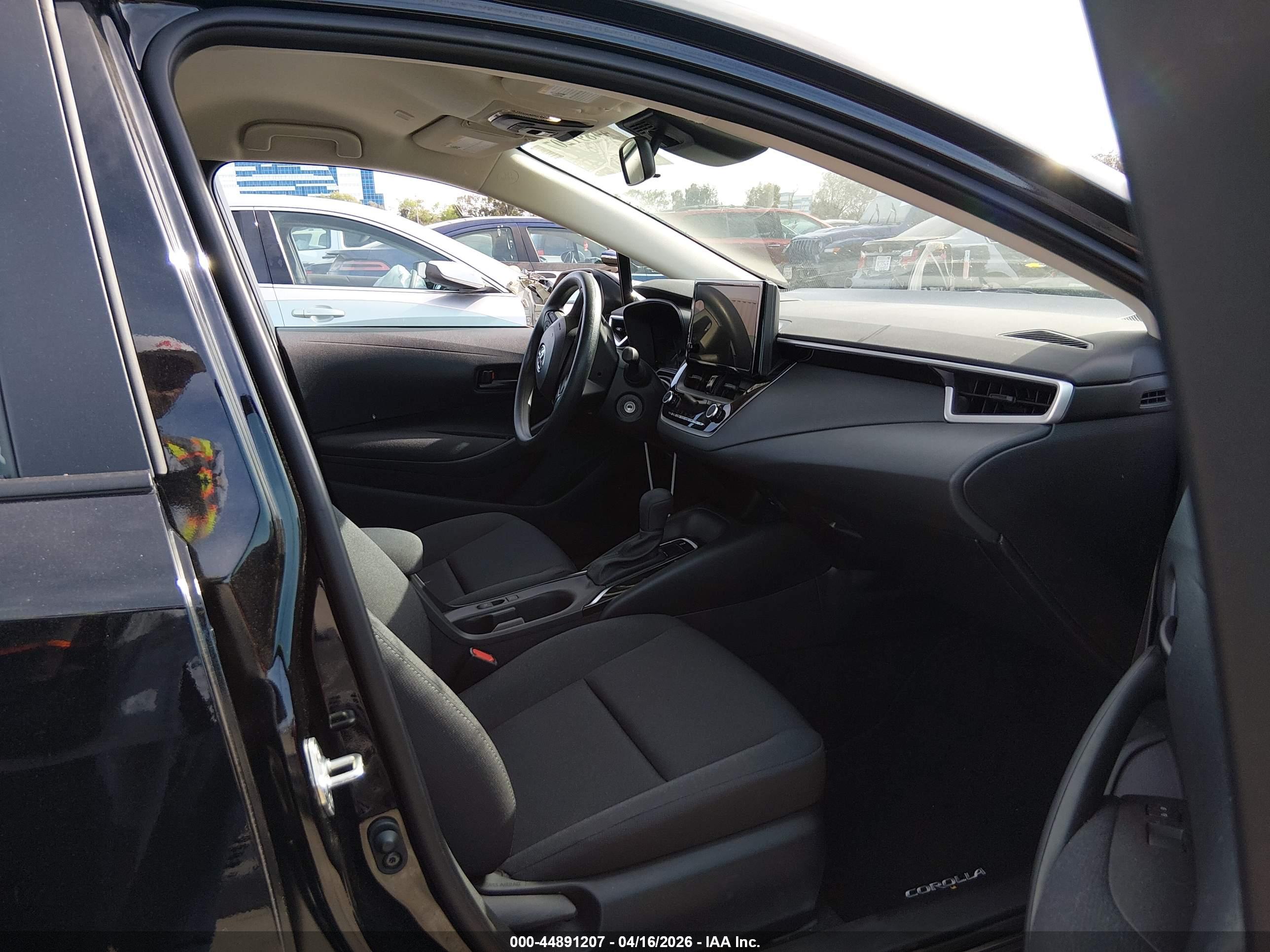 TOYOTA COROLLA image 5