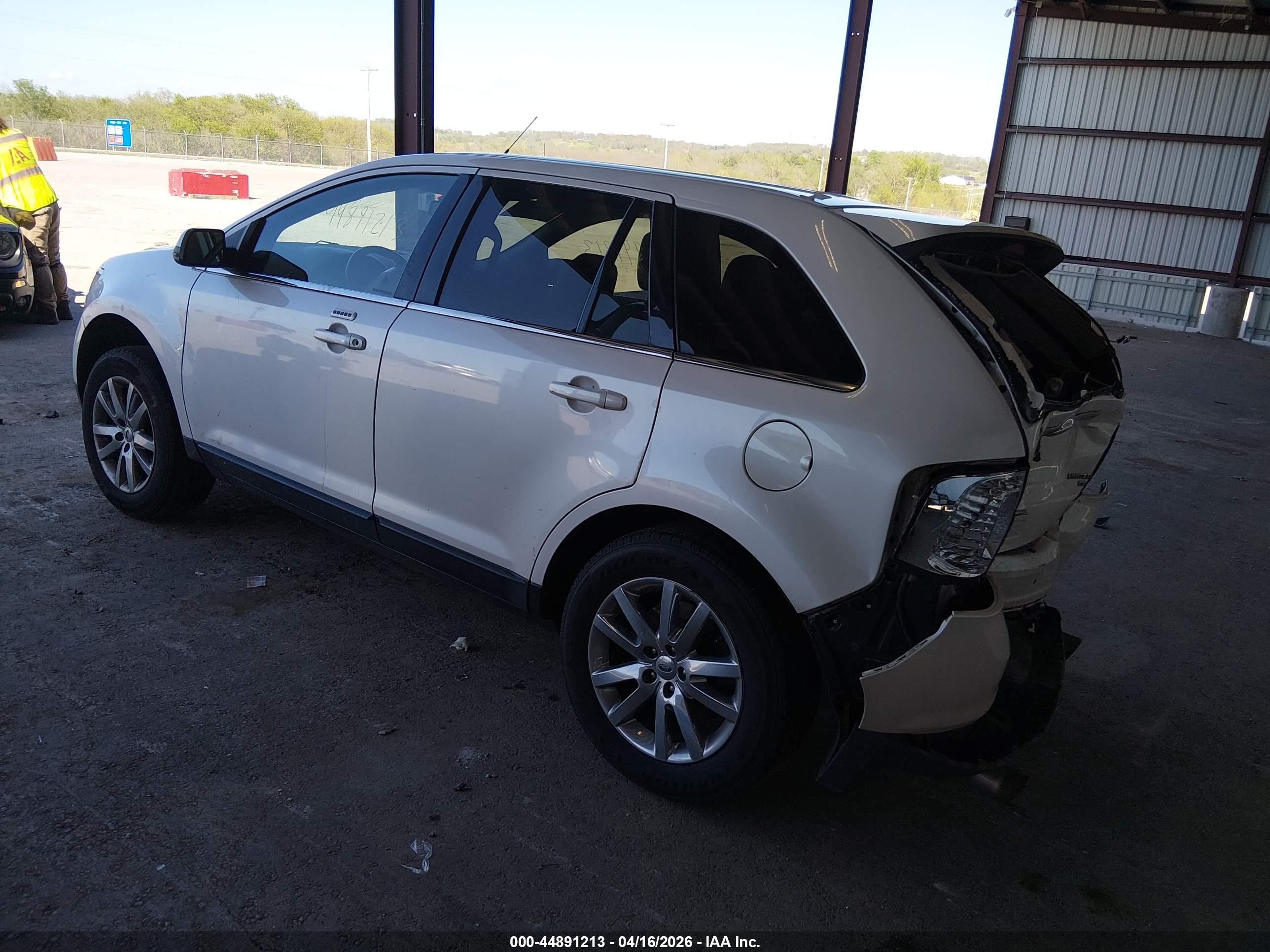FORD EDGE image 3