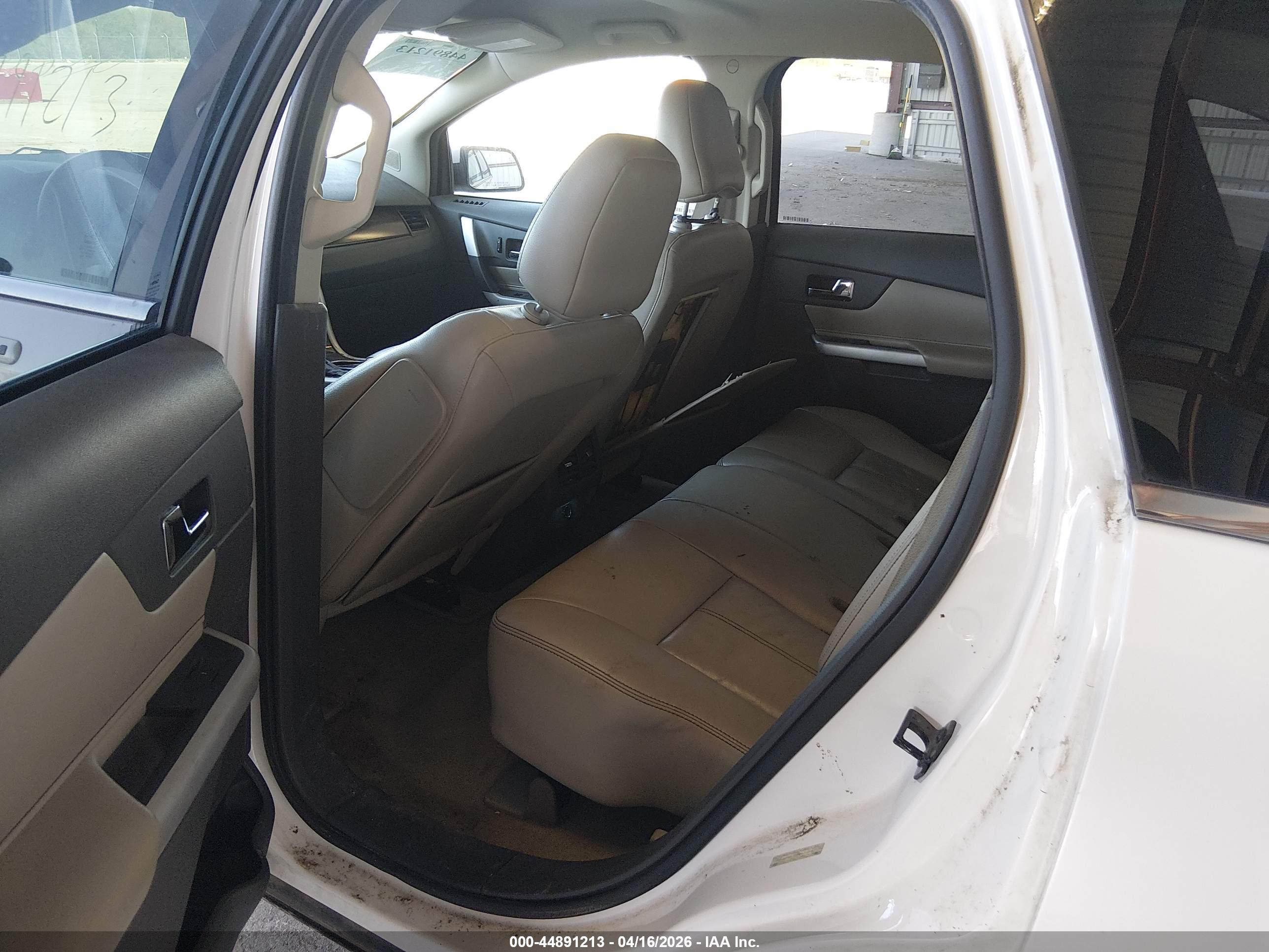FORD EDGE image 8
