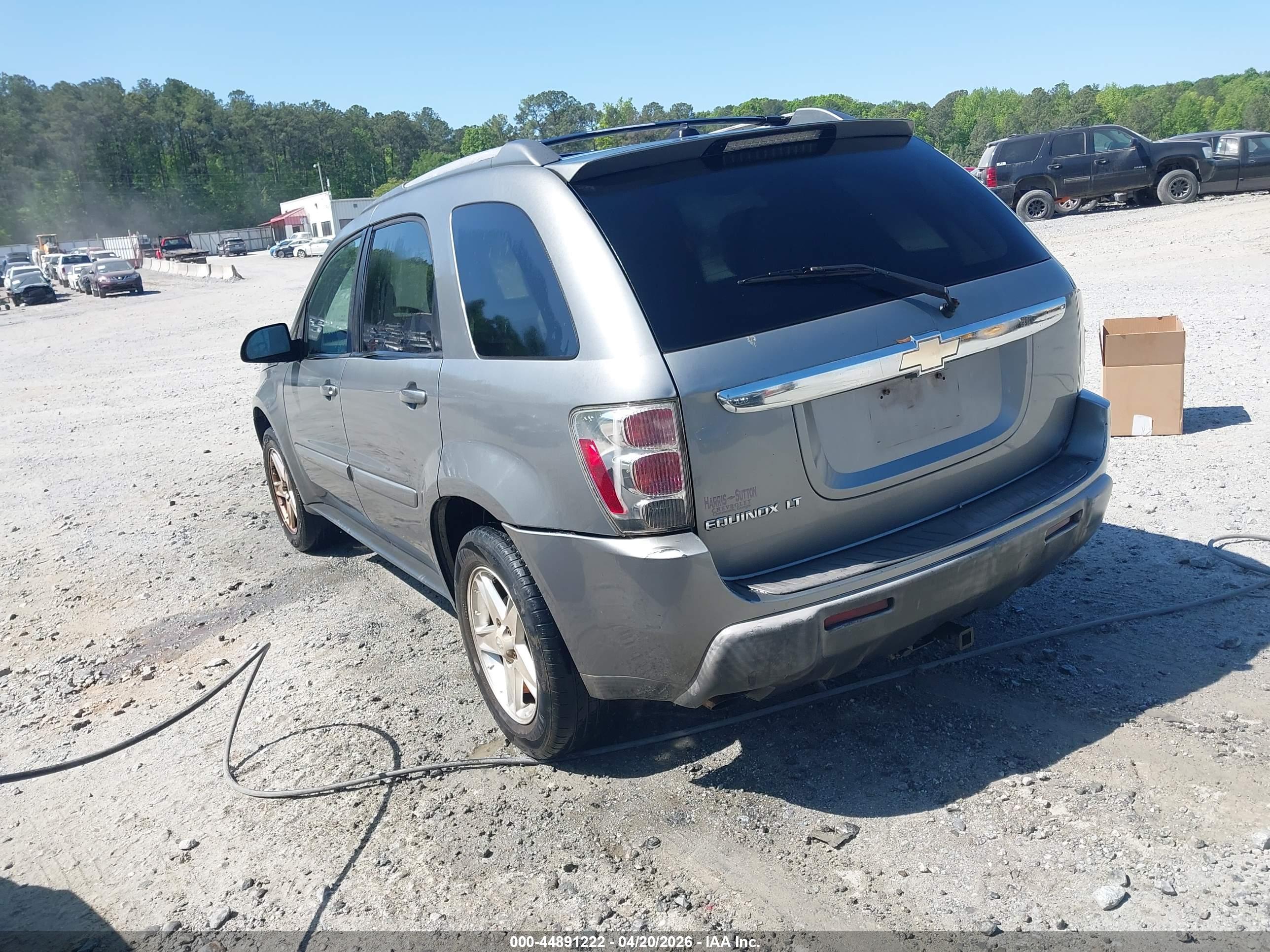 CHEVROLET EQUINOX image 3