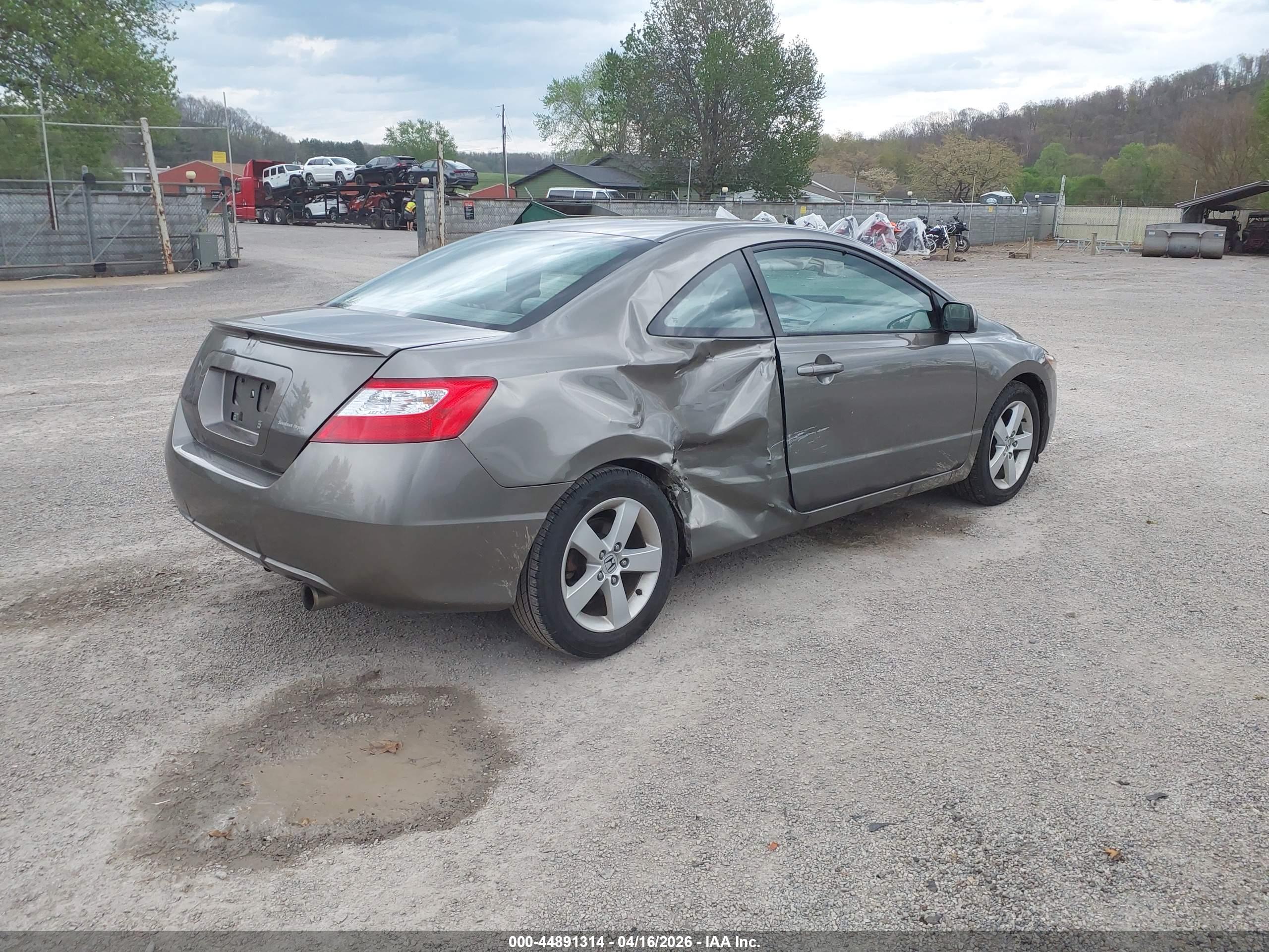 HONDA CIVIC image 4