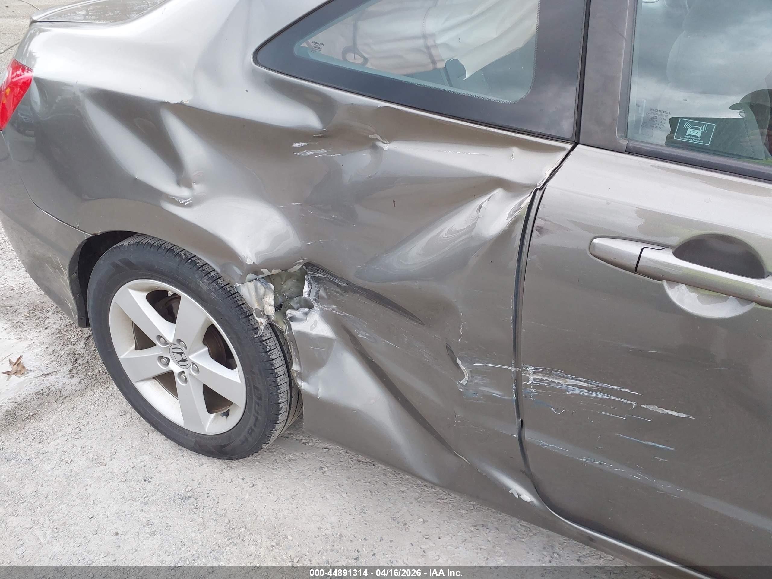 HONDA CIVIC image 6