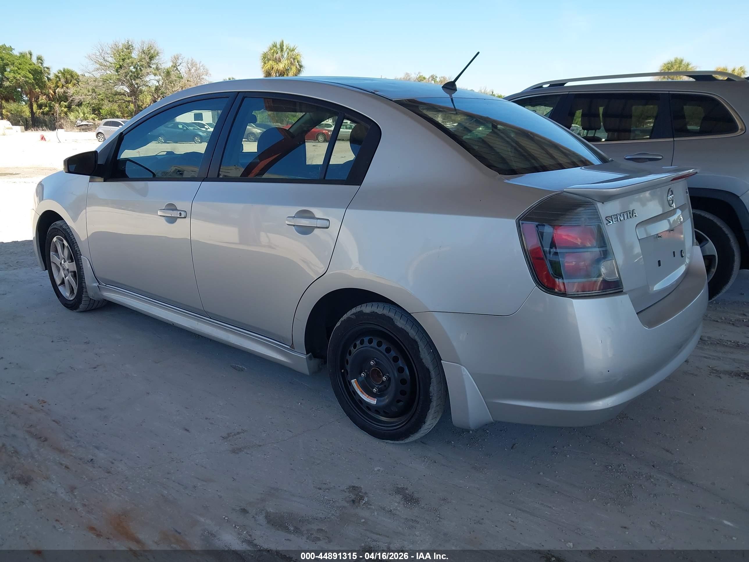 NISSAN SENTRA image 3