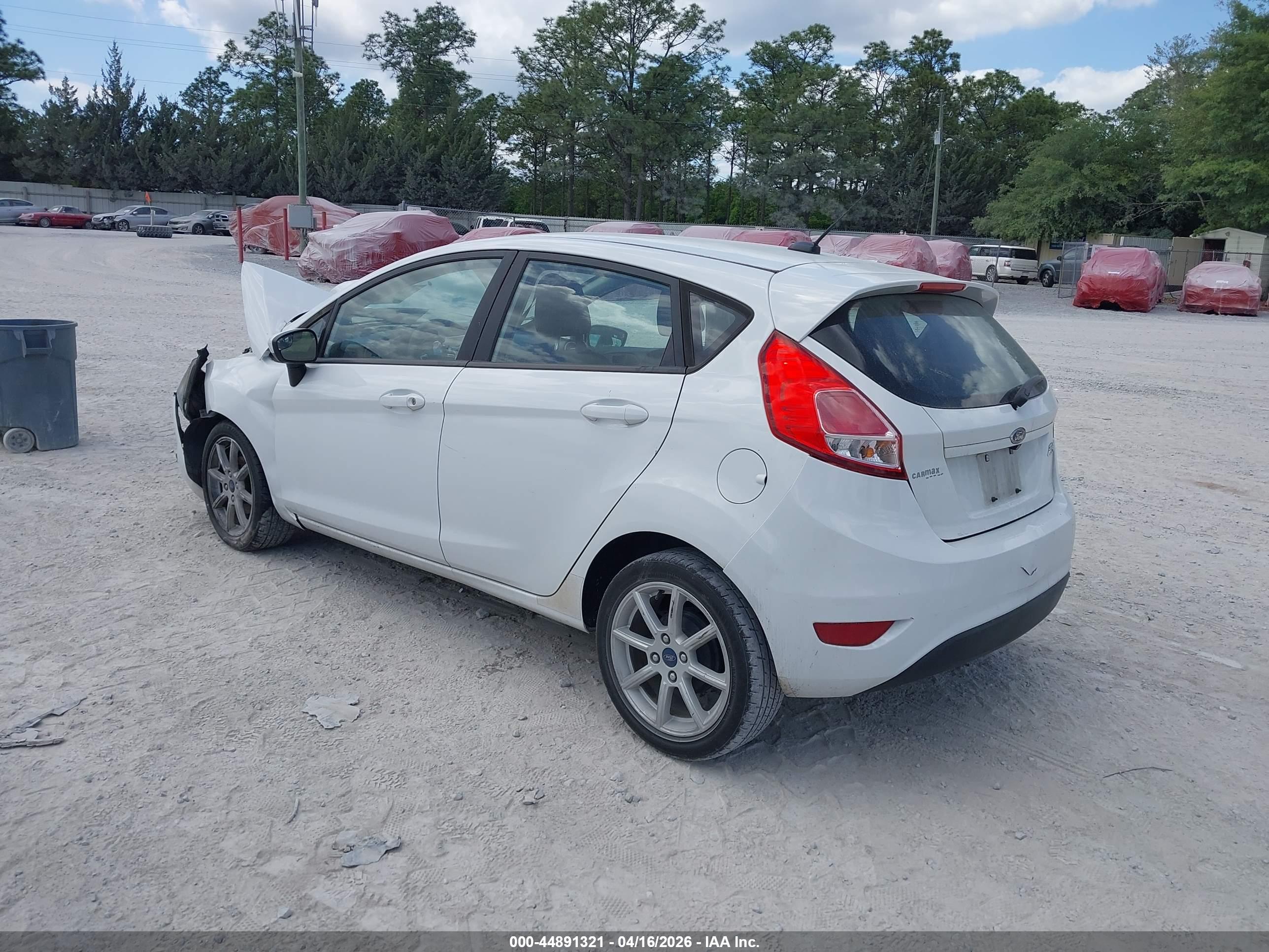FORD FIESTA image 3