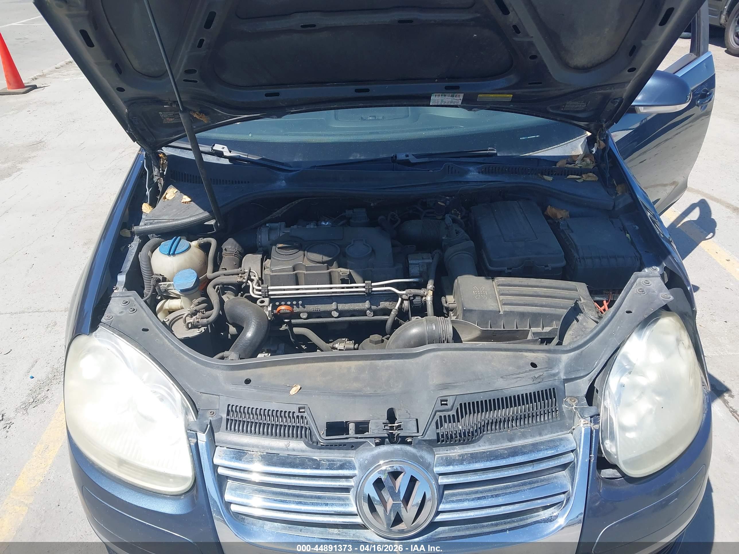 VOLKSWAGEN JETTA image 10