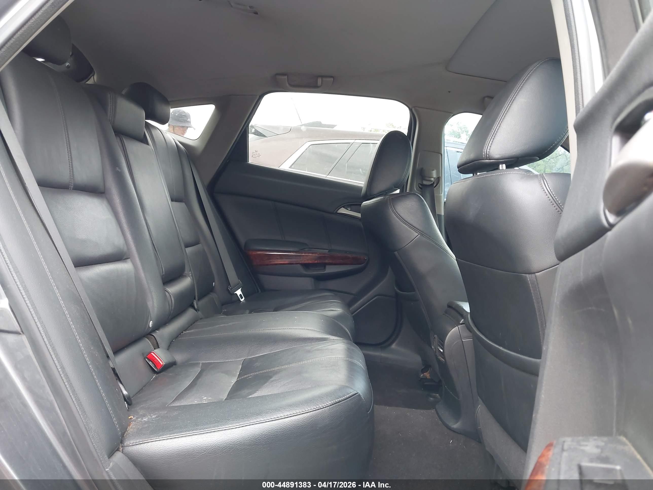 HONDA ACCORD image 8