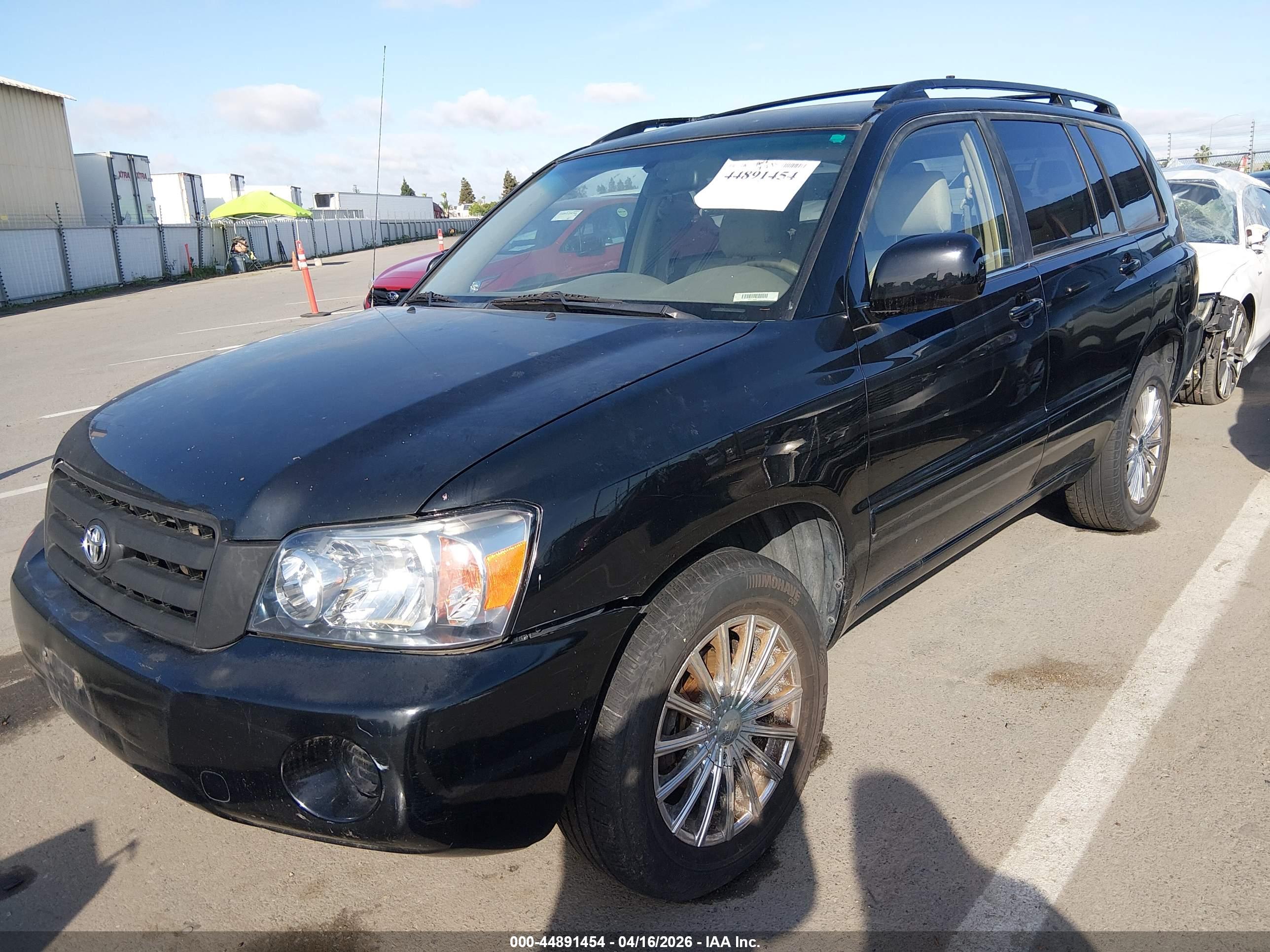 TOYOTA HIGHLANDER image 2