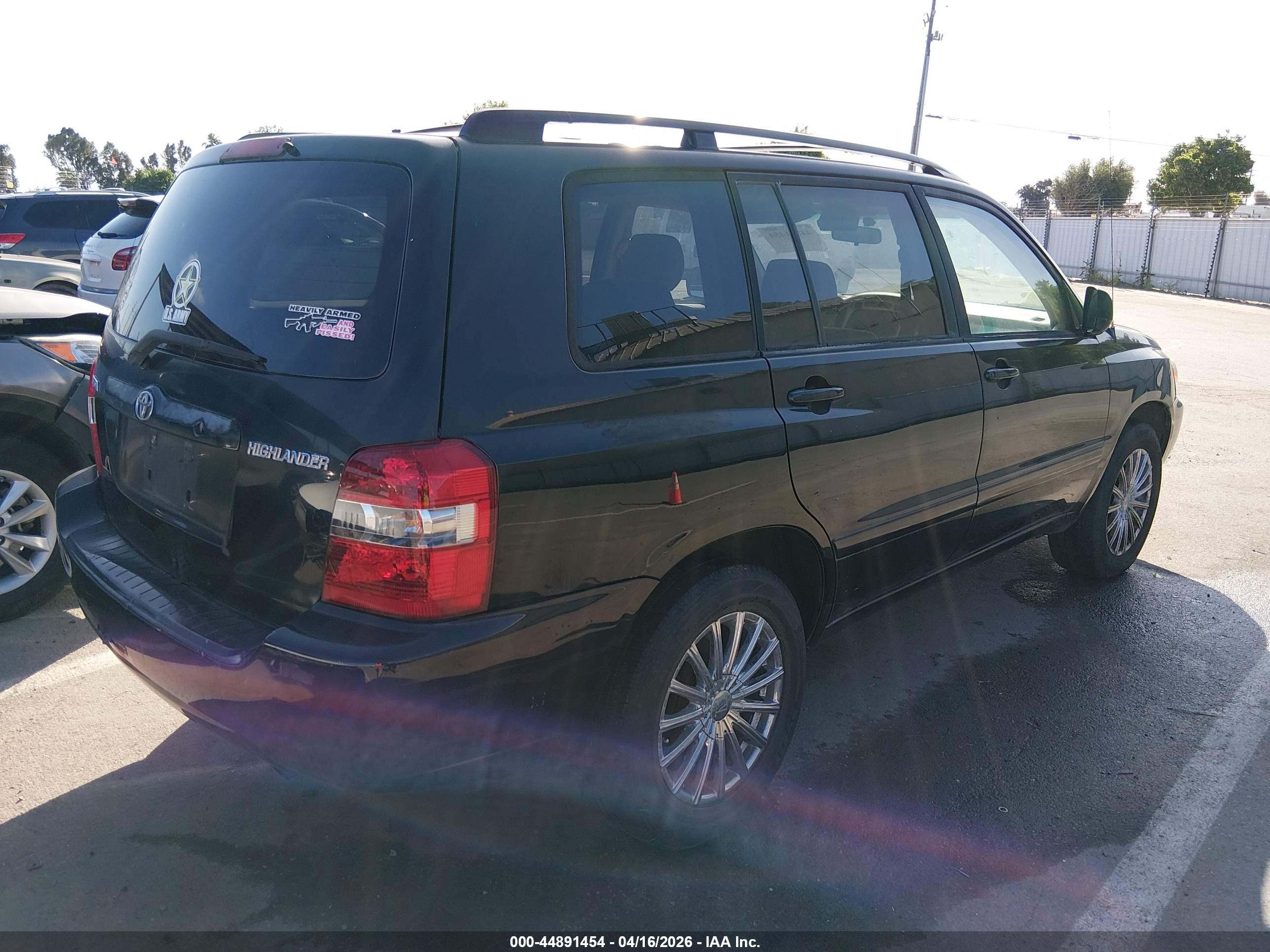 TOYOTA HIGHLANDER image 4