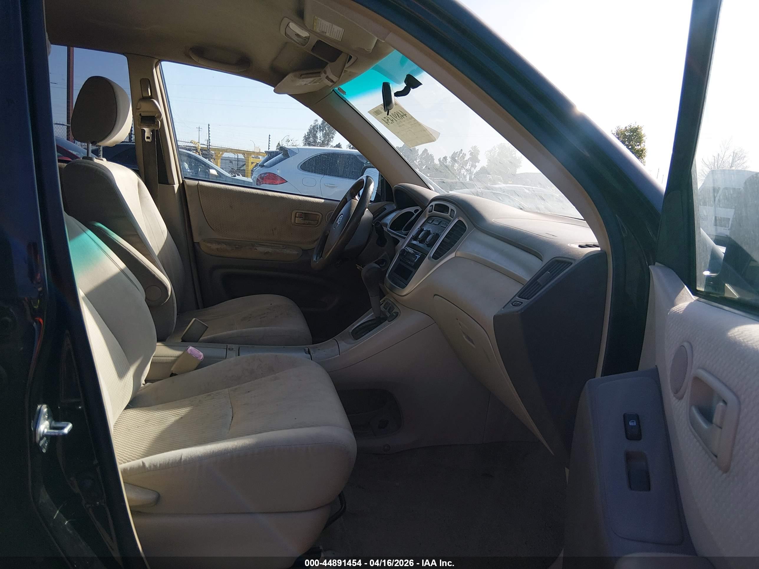 TOYOTA HIGHLANDER image 5