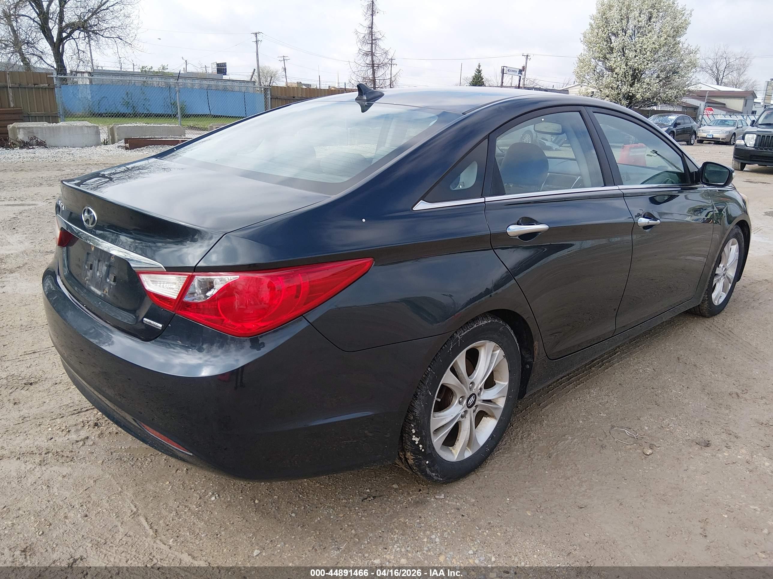 HYUNDAI SONATA image 4