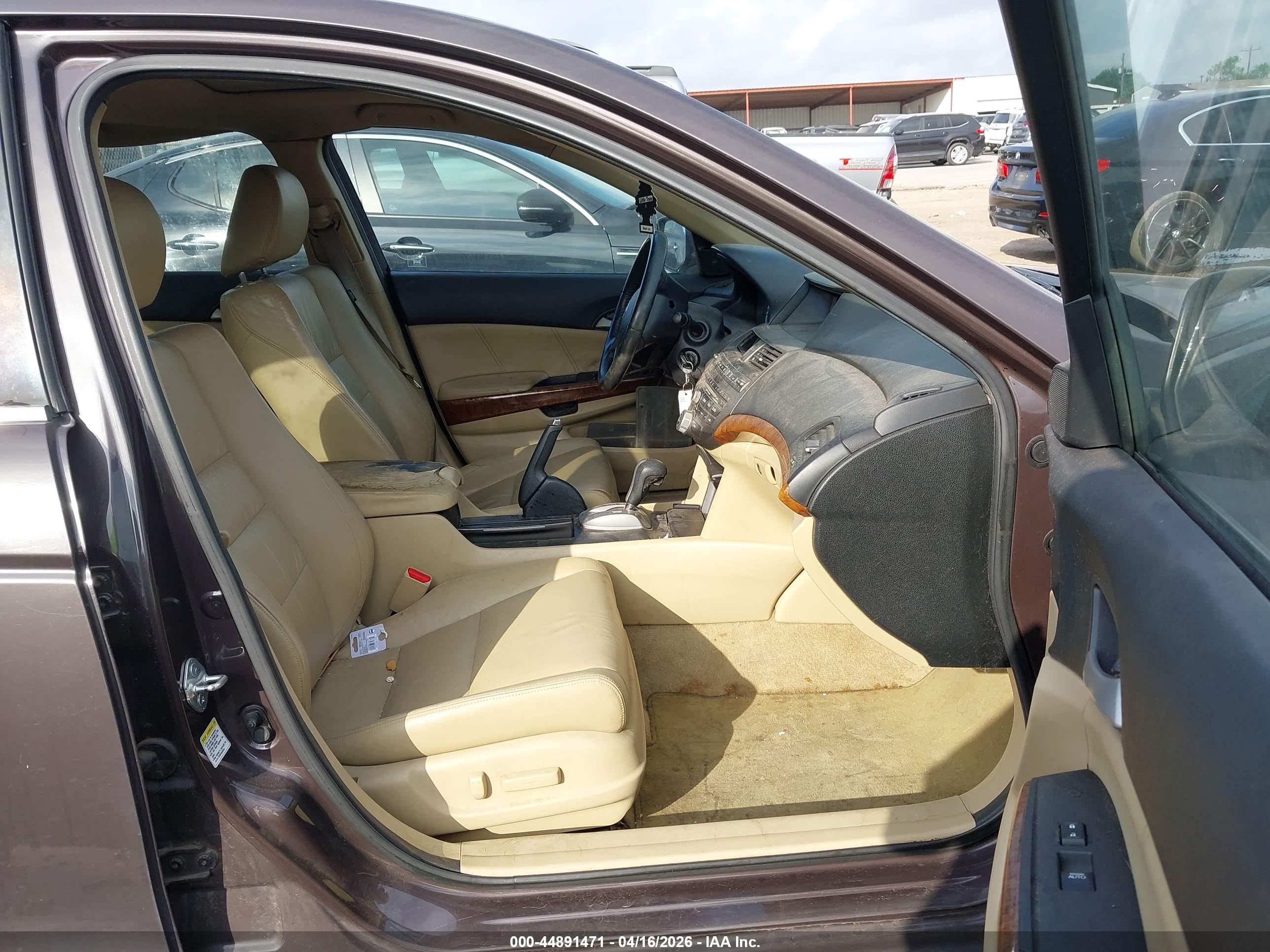 HONDA ACCORD image 5