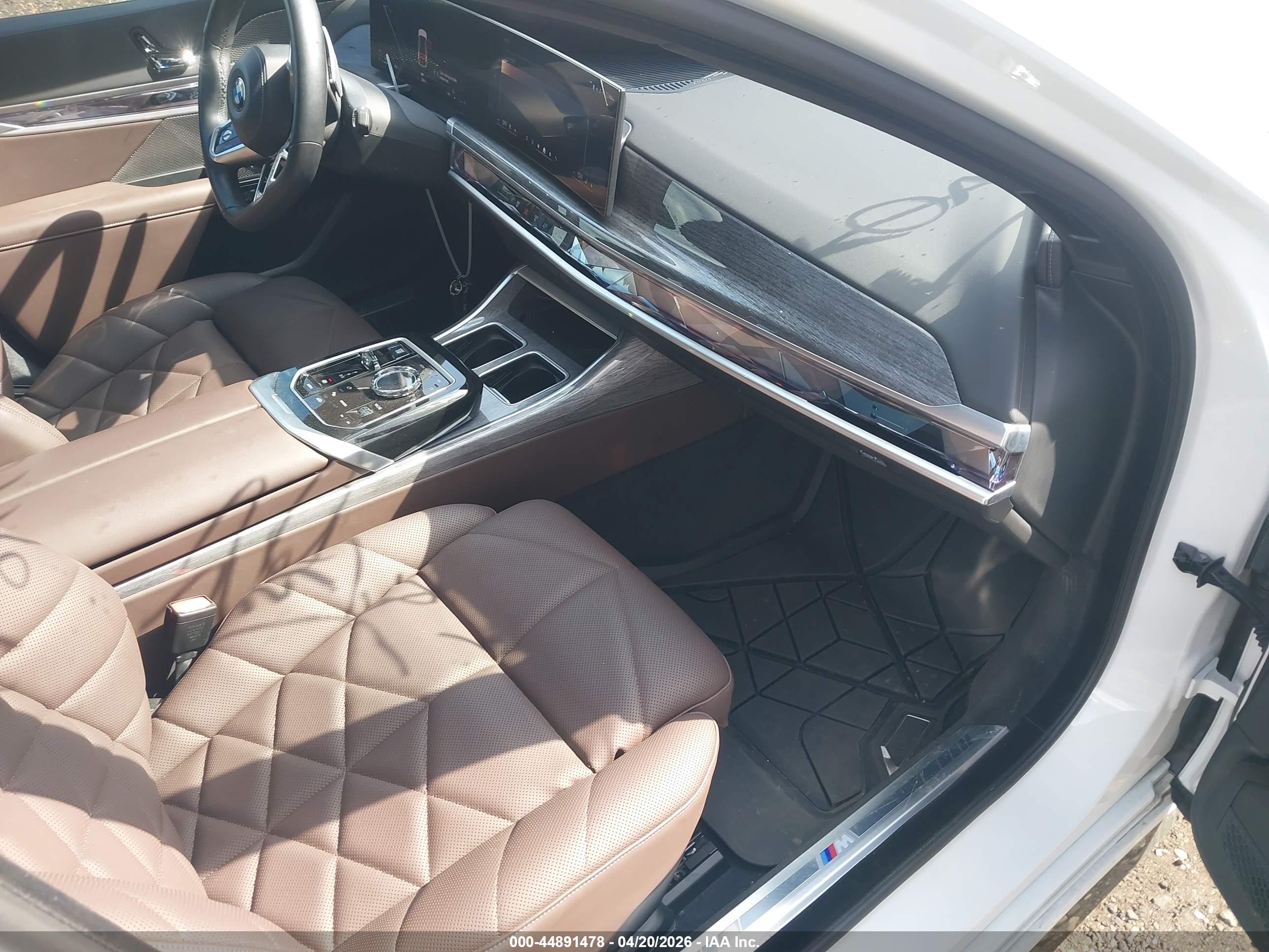 BMW 740I image 5