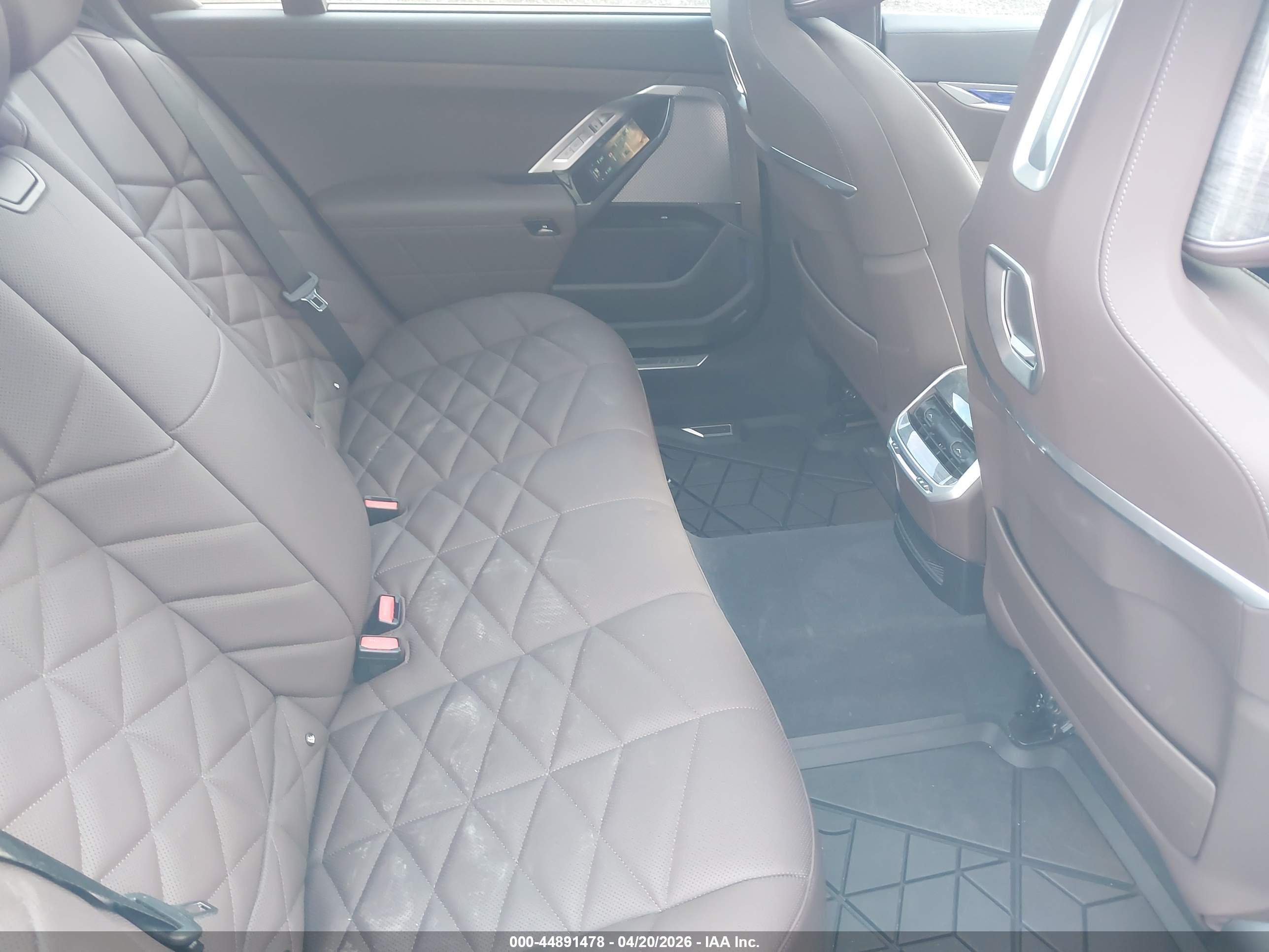 BMW 740I image 8