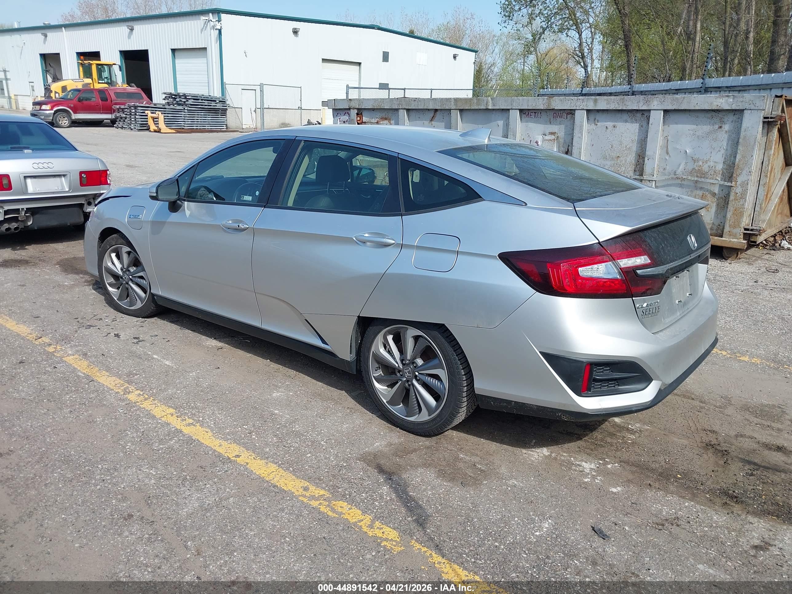HONDA CLARITY image 3