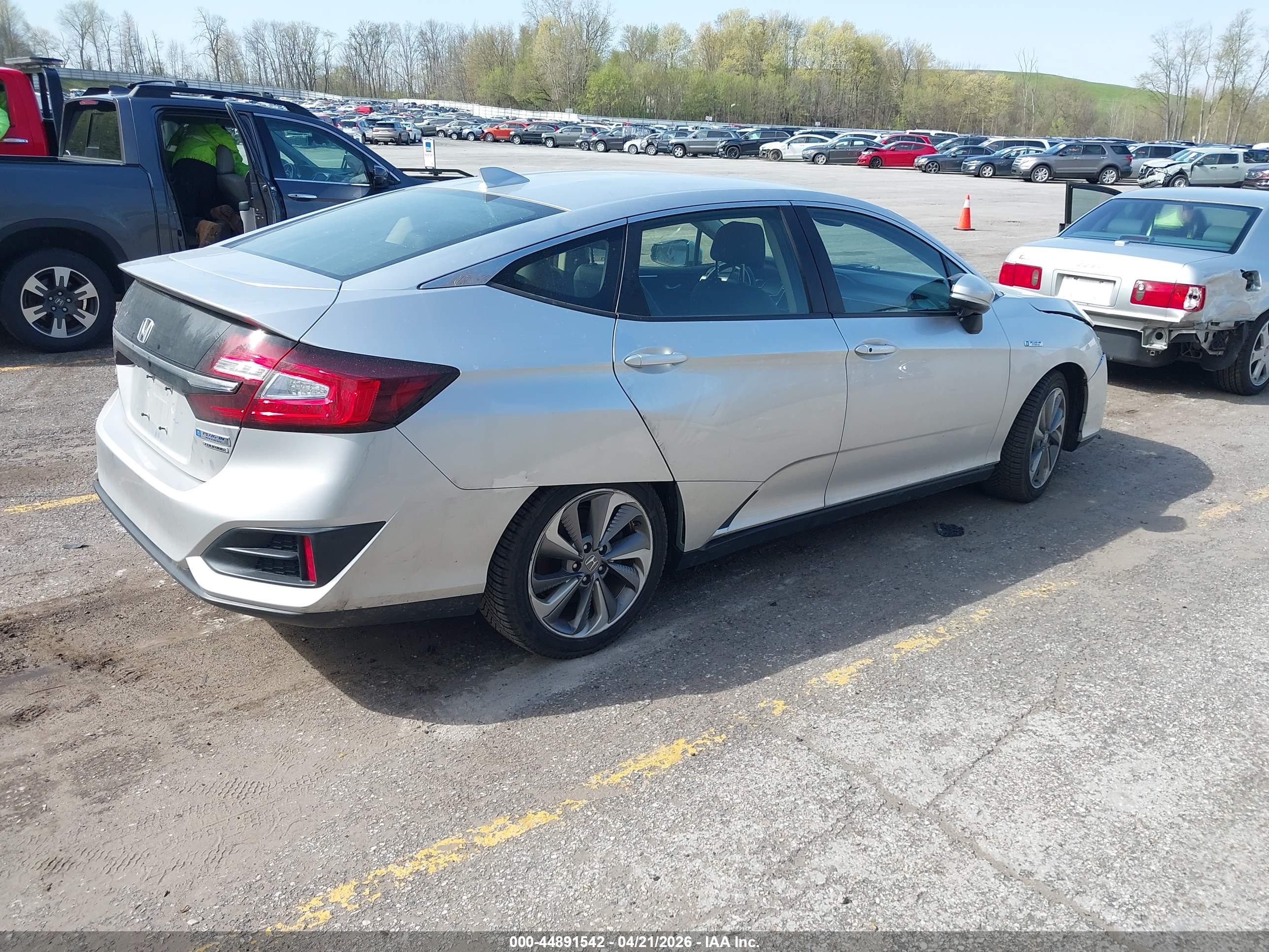 HONDA CLARITY image 4