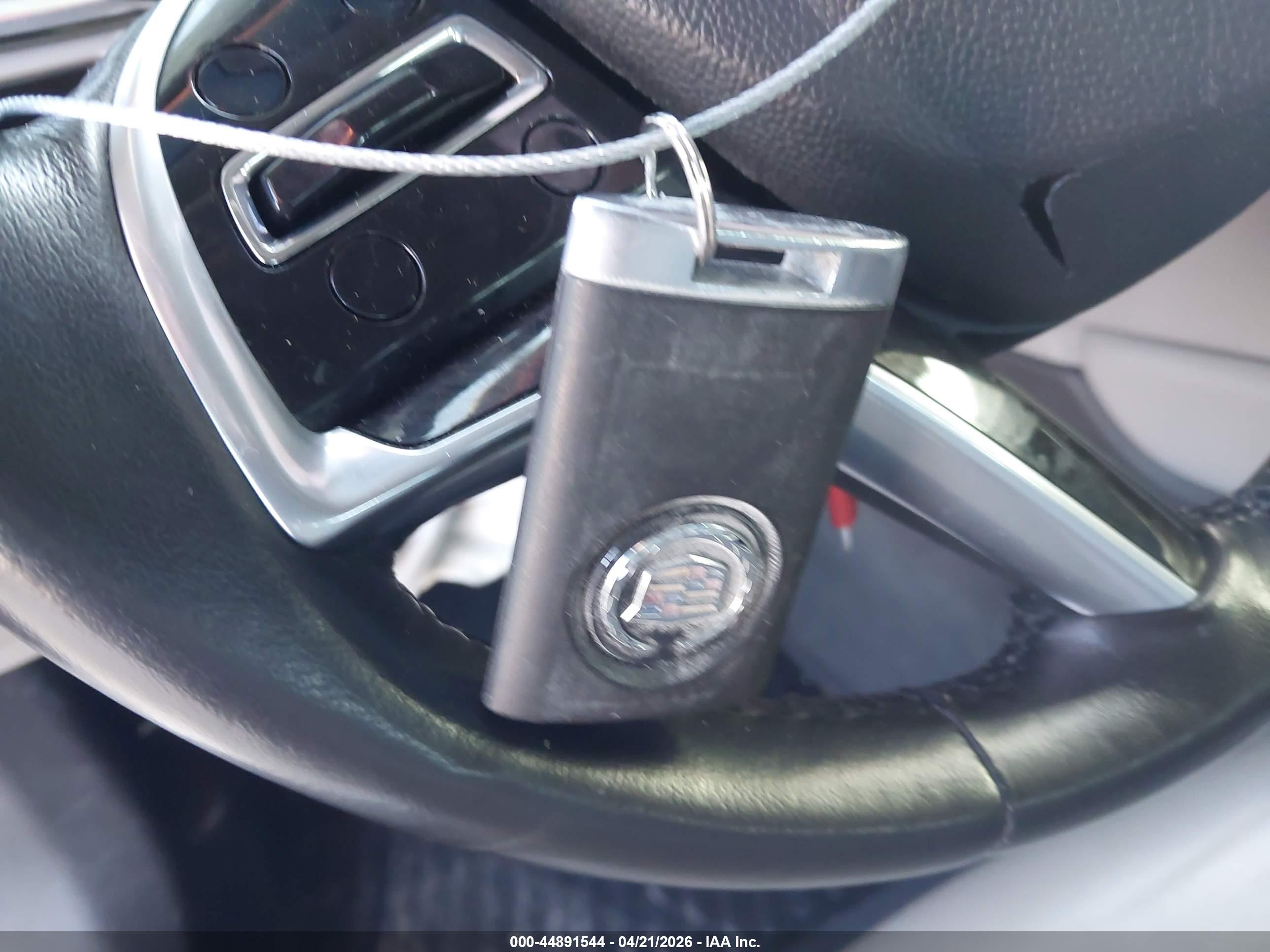 CADILLAC XTS image 11