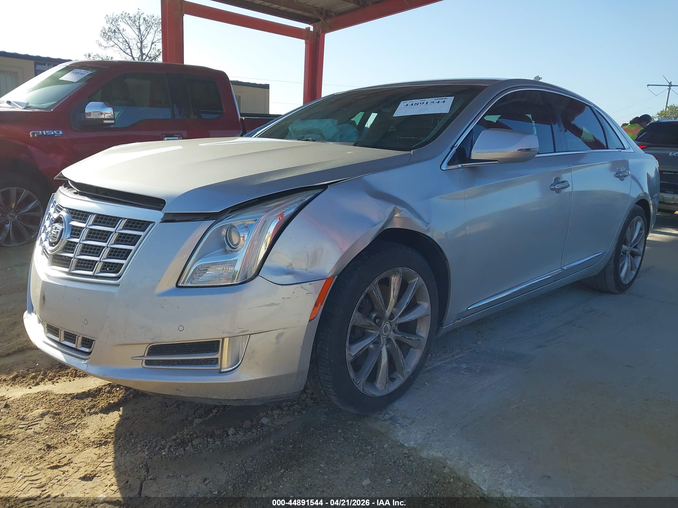 CADILLAC XTS image 2