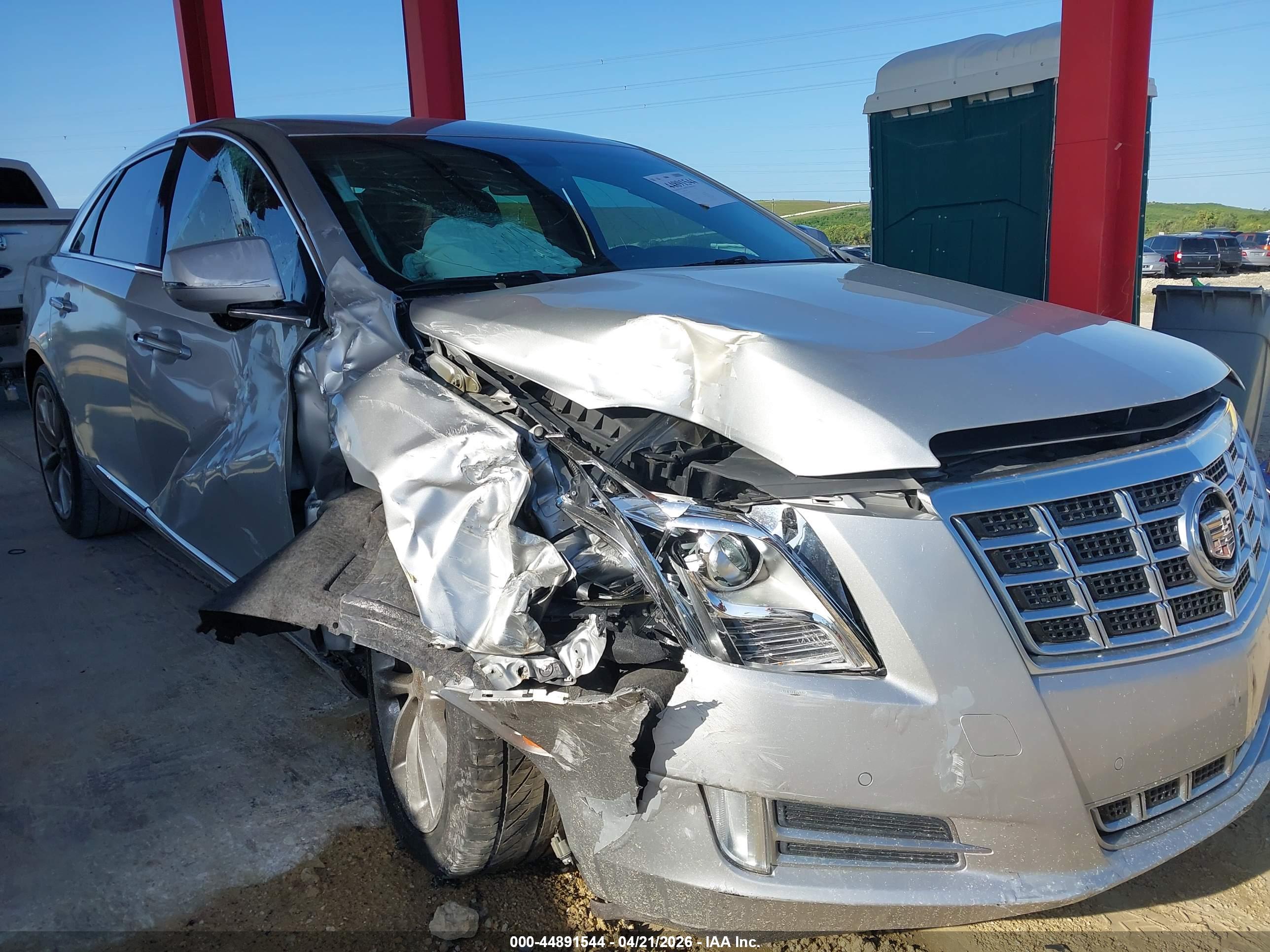 CADILLAC XTS image 6