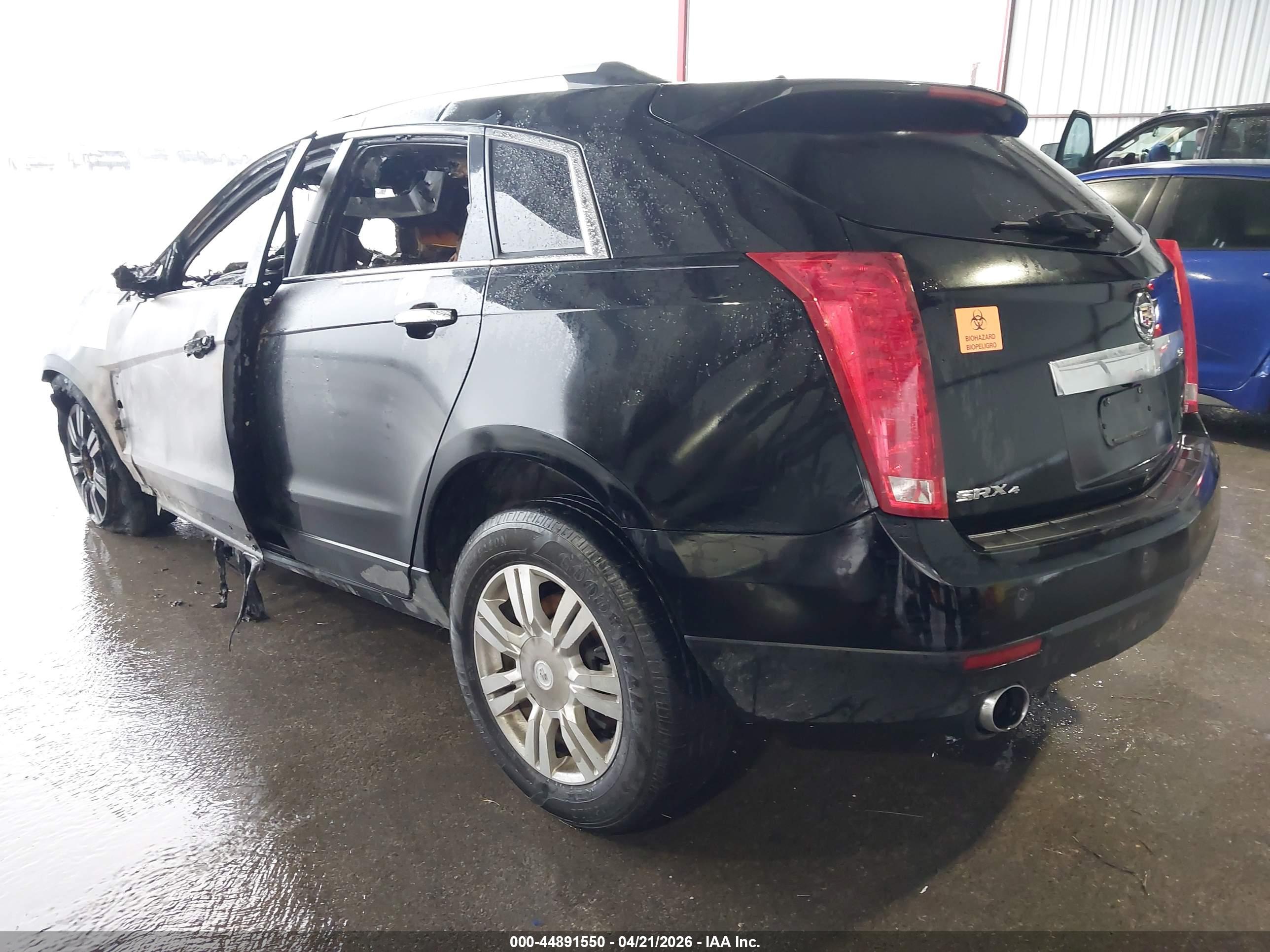 CADILLAC SRX image 3