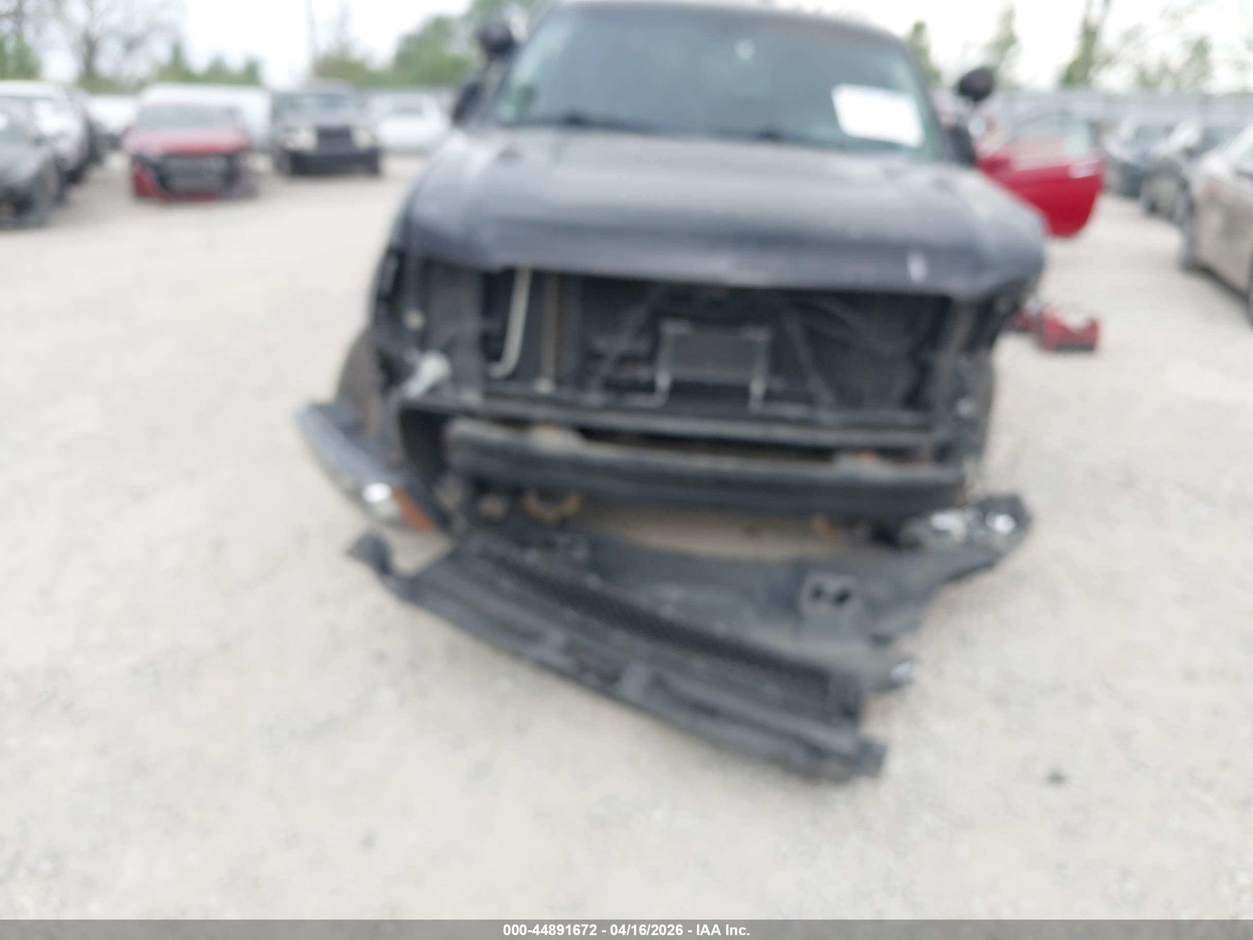 CHEVROLET TAHOE image 6