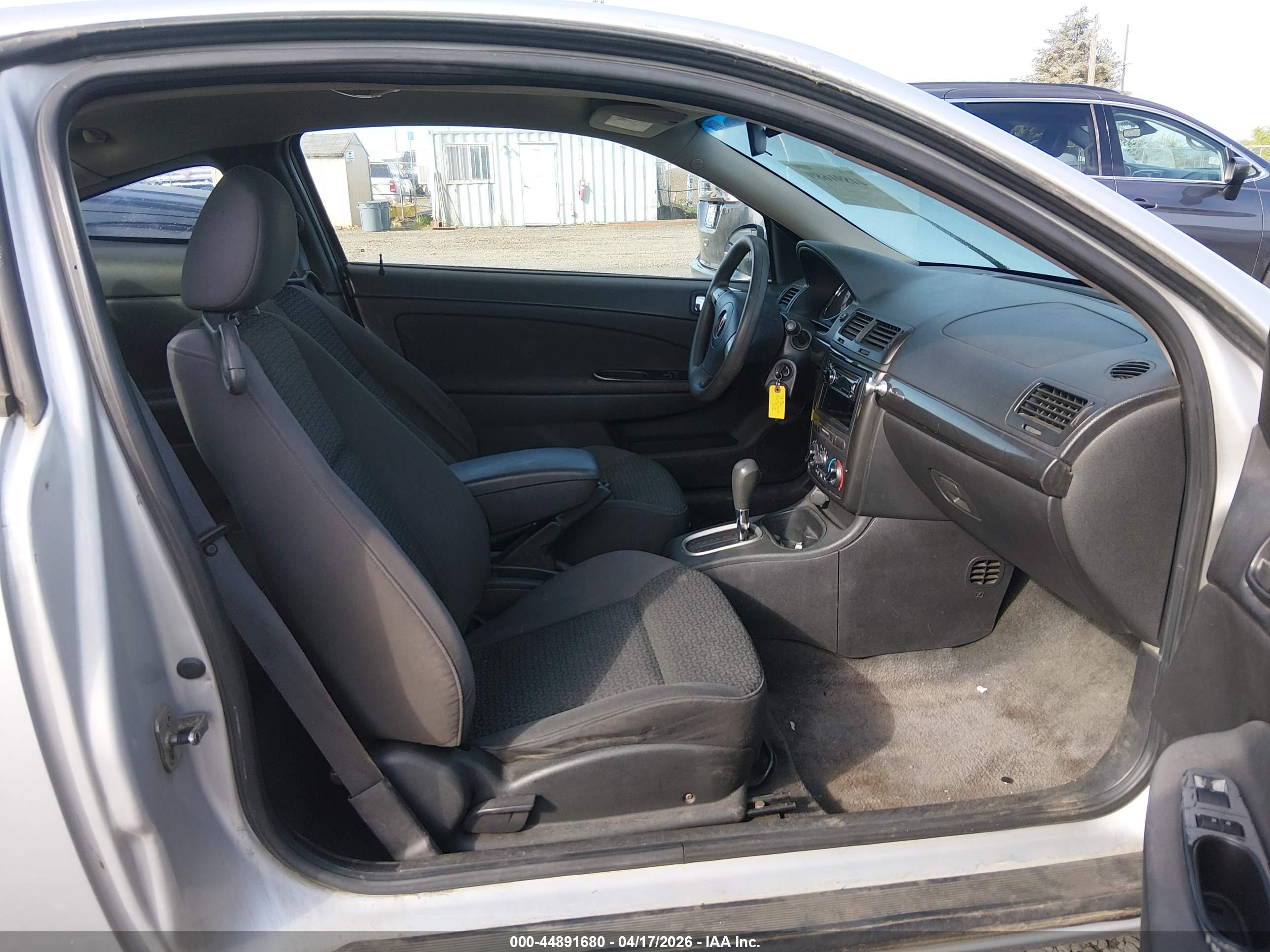 PONTIAC G5 image 5