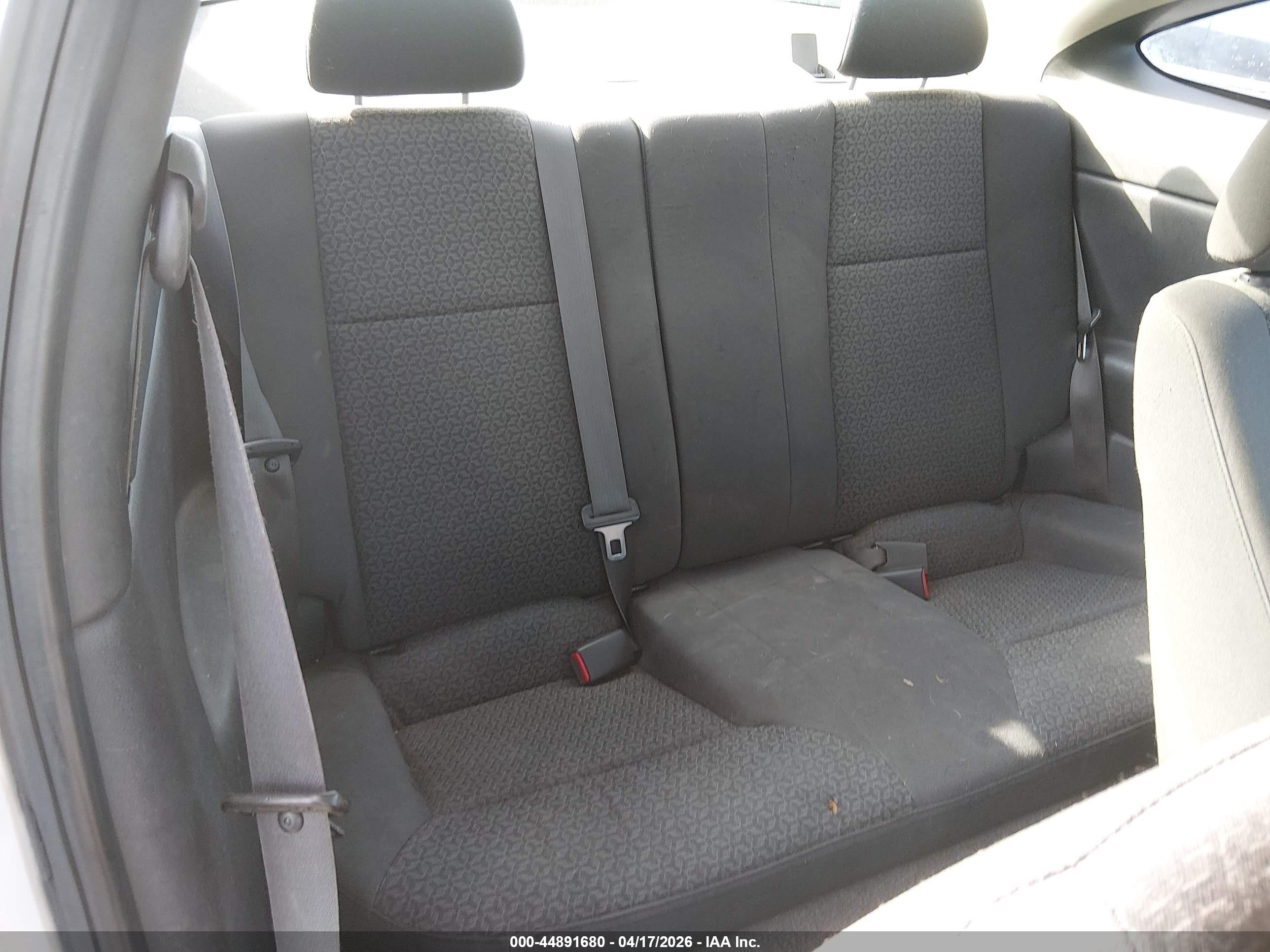 PONTIAC G5 image 8